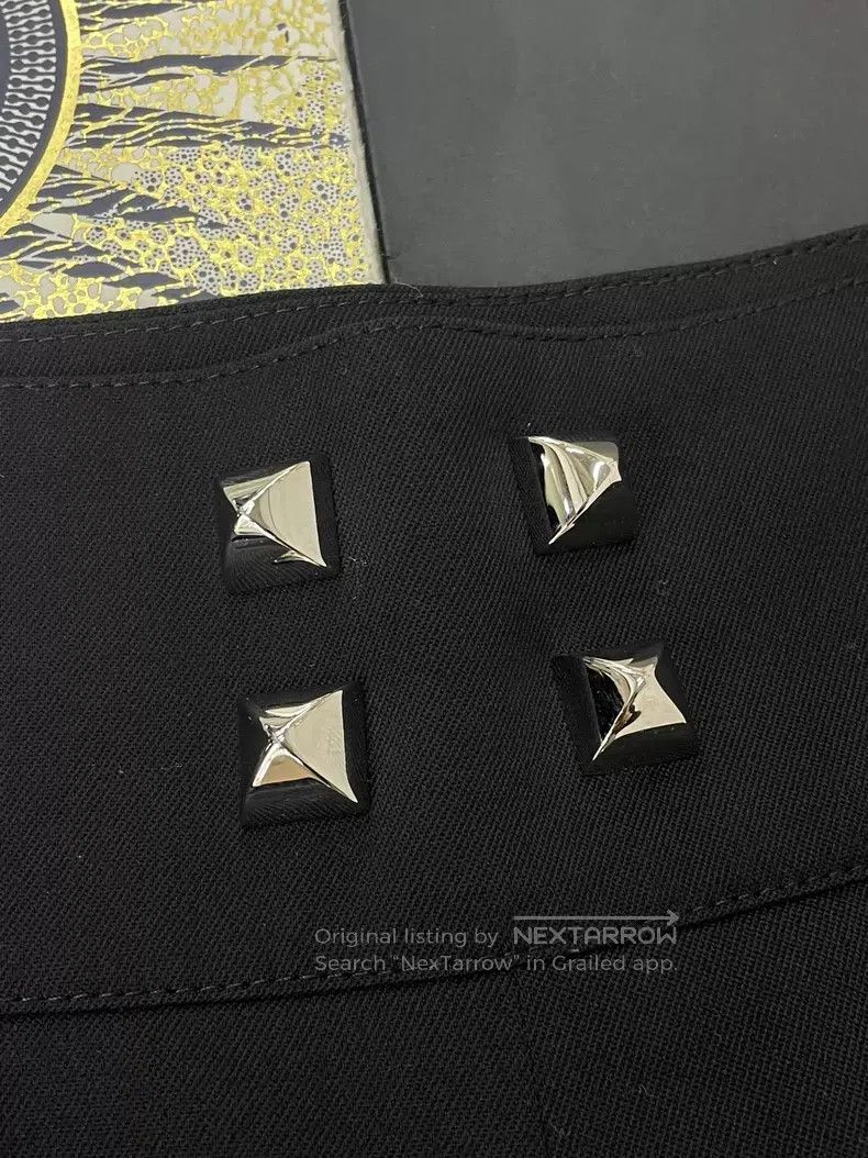 Hermes Hermes Black Studded Shorts, Casual and Versatile Style Size 42" / US 20 - 2 Thumbnail