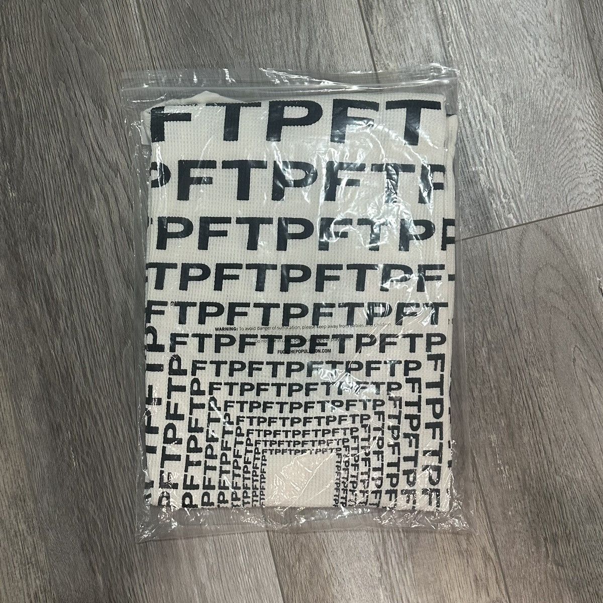 Fuck The Population FTP Felle Felle White all over print Thermal Size US XL / EU 56 / 4 - 2 Thumbnail