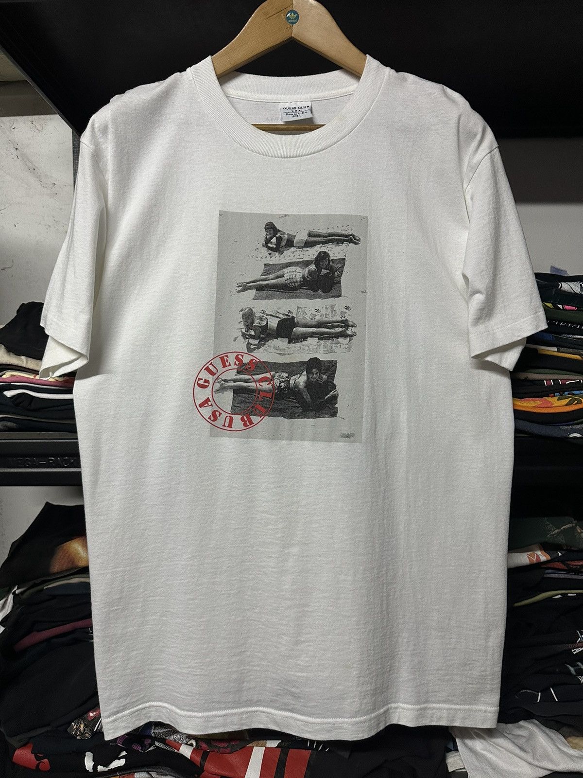 Guess × Vintage Vintage 90s Guess Club Usa Bikini Photo Tee Size US L / EU 52-54 / 3 - 1 Thumbnail