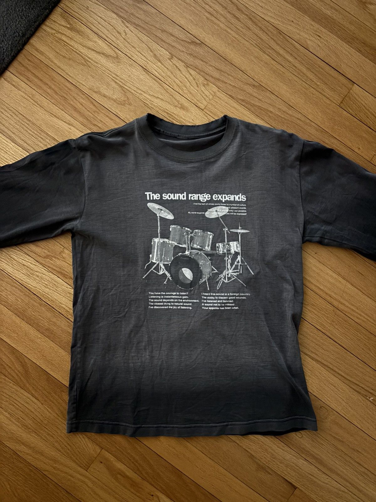 Vintage sunfaded vintage long sleeve Size US M / EU 48-50 / 2 - 3 Thumbnail