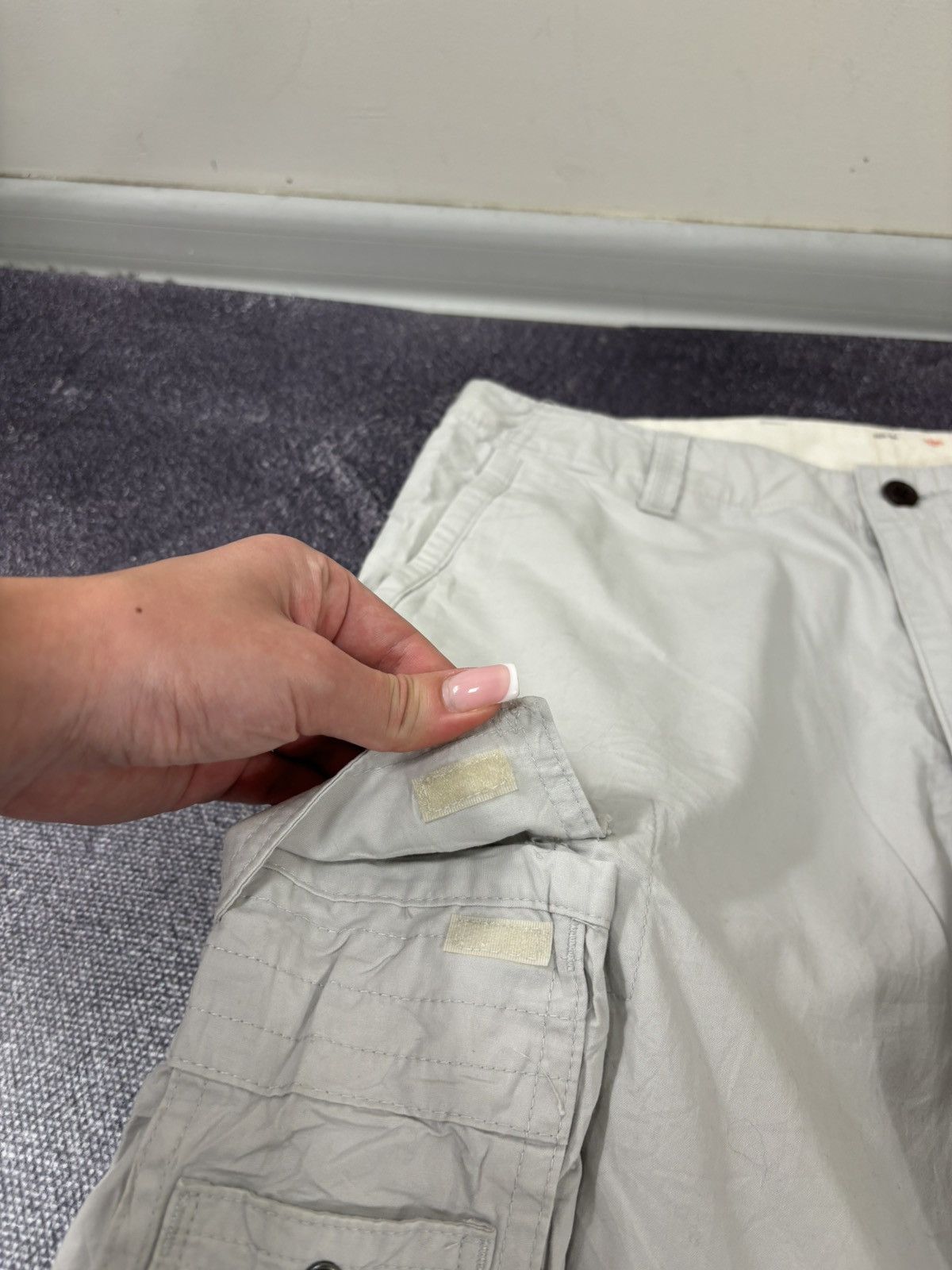 Dockers Vintage Dockers Y2K Men’s Silver Gray Utility Cargo Shorts Size US 33 - 6 Thumbnail