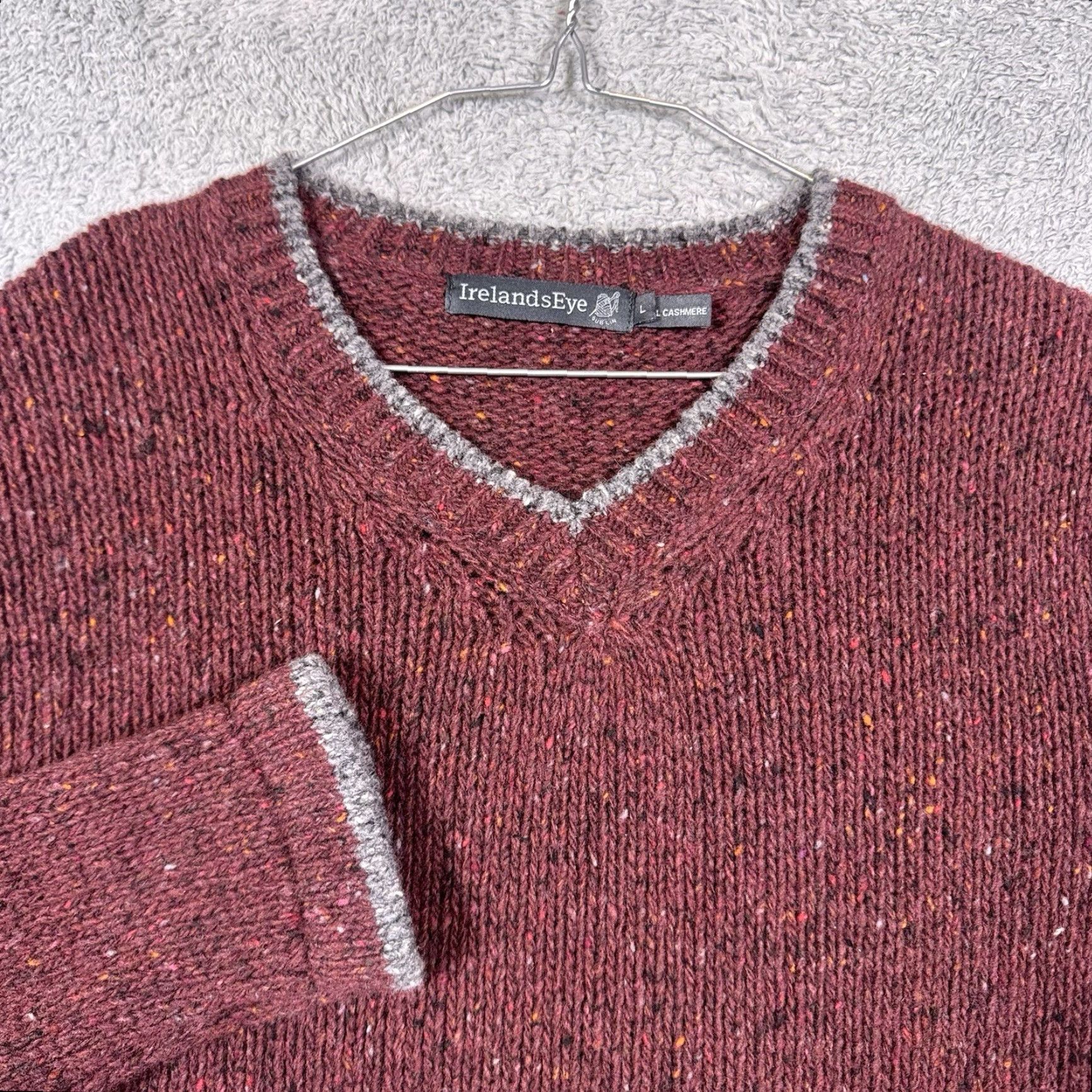 Vintage VINTAGE Ireland's Eye Sweater Mens L Fishermans Wool Cashmere Knit V Neck Speckle Dublin Shirt Mens L Red Wool Geometric Knit Pullover Size US L / EU 52-54 / 3 - 2 Thumbnail