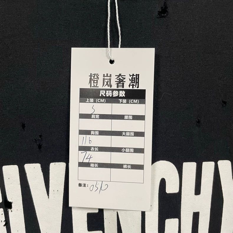 Givenchy Givenchy Ripped Short Sleeve S Size Size US S / EU 44-46 / 1 - 5 Thumbnail