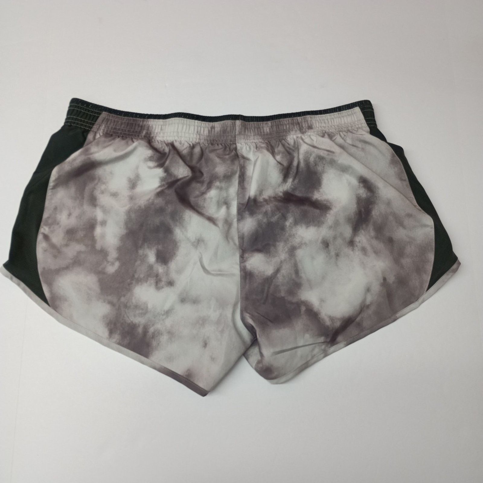 Nike Nike Women's Icon Clash Running Shorts Gray Size XL New Size 36" / US 14 / IT 50 - 7 Thumbnail