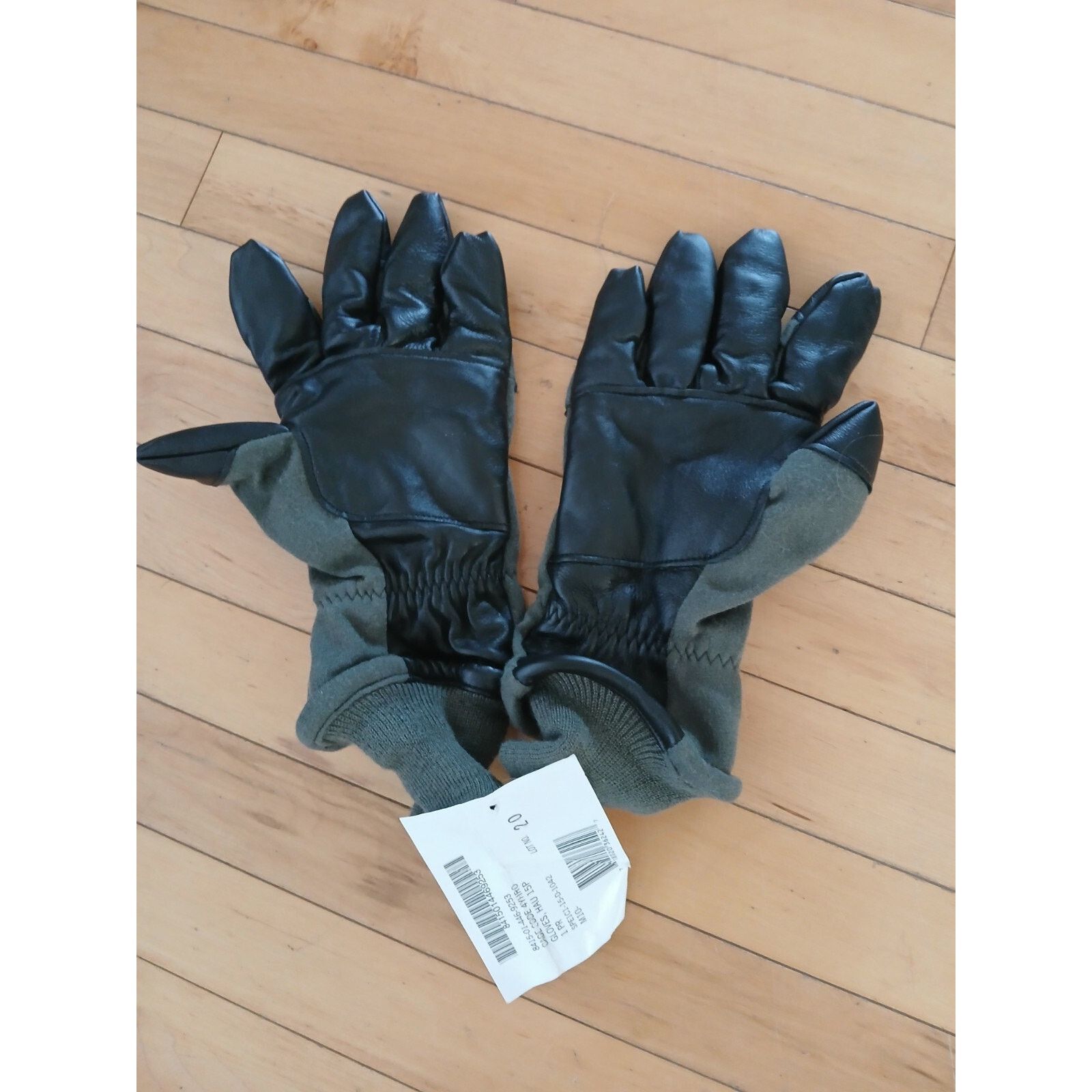DEPARTMENT5 NWT USGI ISSUE INTERMEDIATE COLD WEATHER FLYERS GLOVES SMALL Size 26 - 2 Thumbnail