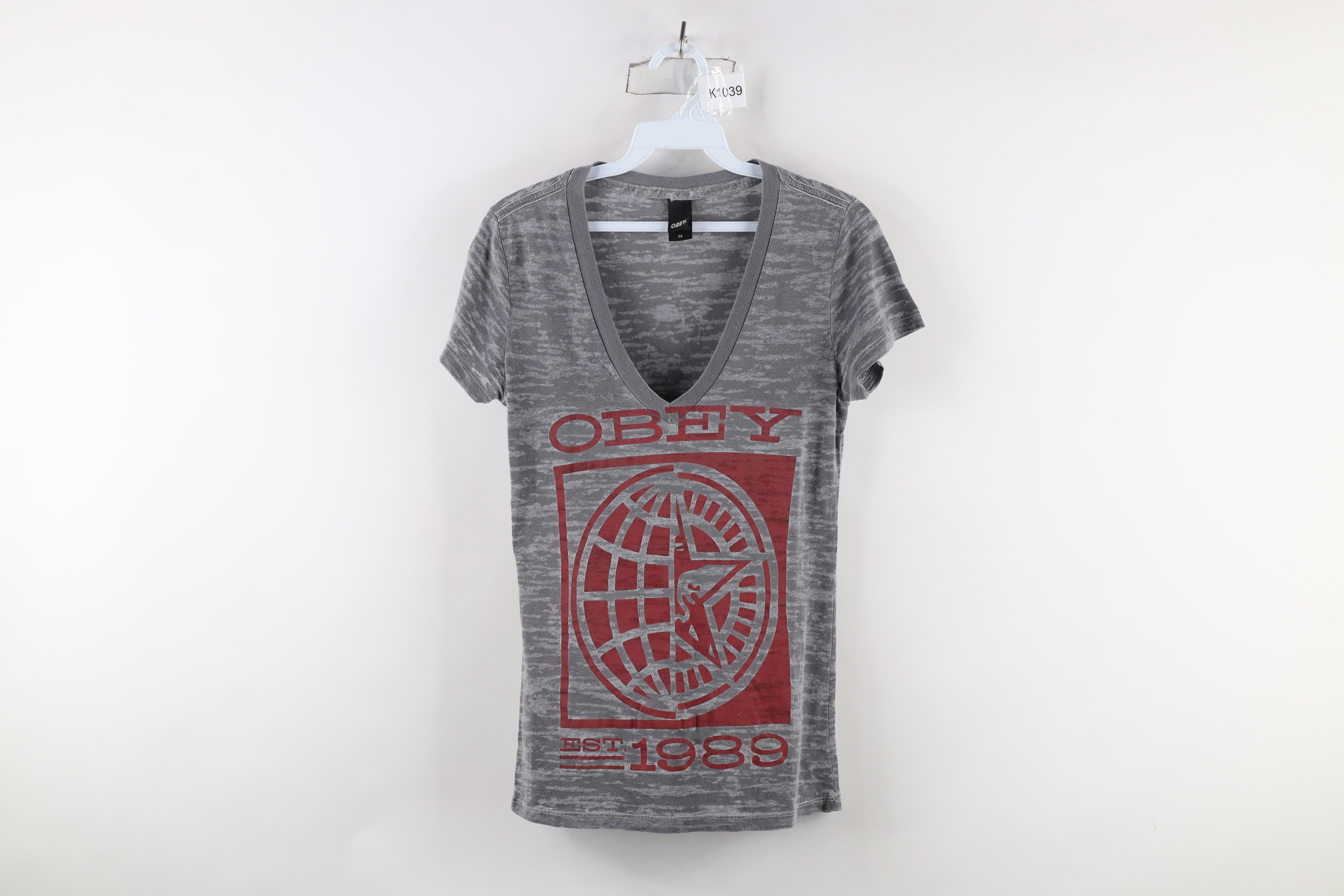 Obey × Vintage Obey Propaganda Camouflage Sheer V-Neck T-Shirt Gray Size M / US 6-8 / IT 42-44 - 1 Thumbnail