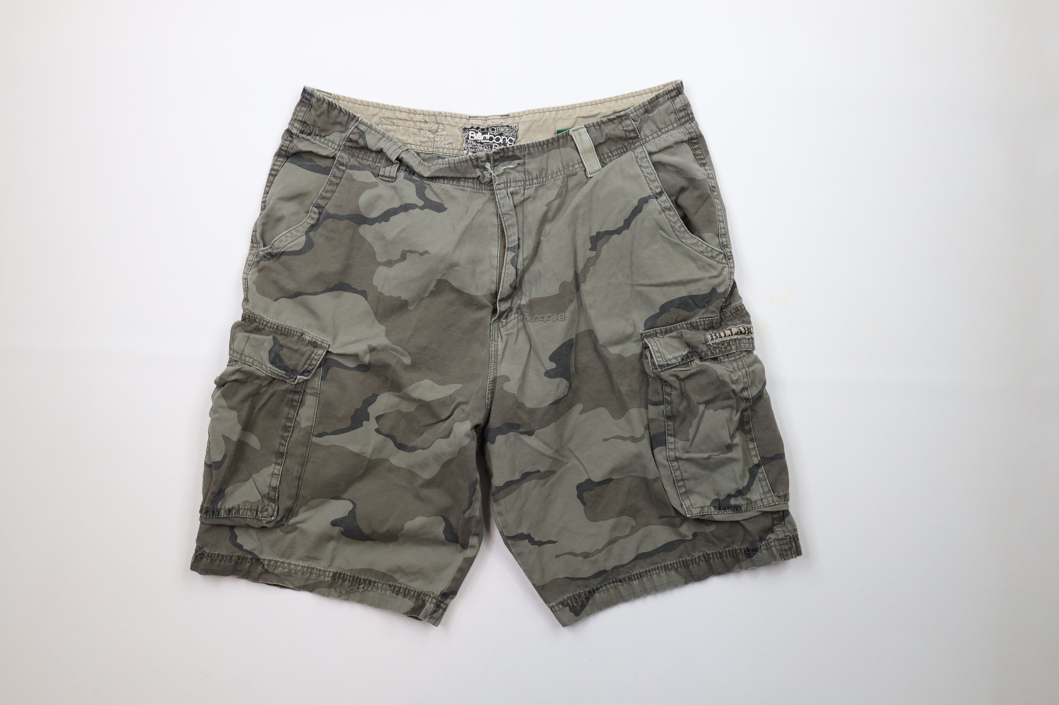 Billabong × Vintage Vintage Billabong Surfing Out Camouflage Cargo Shorts AS IS Size US 38 / EU 54 - 1 Thumbnail
