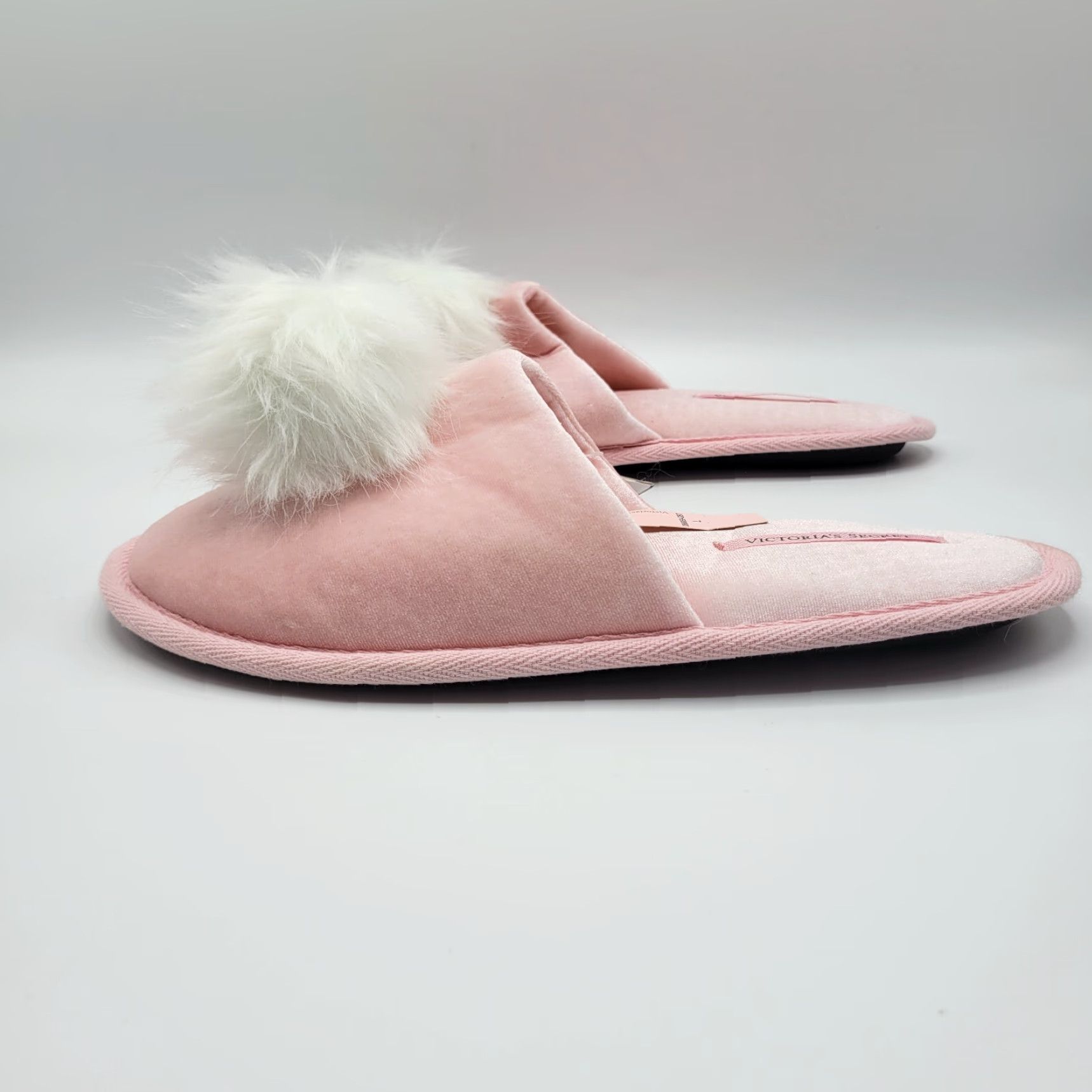 Victoria's Secret VINTAGE VS Victoria's Secret Slippers Adults Women Pink Pom Pom Slip On 9-10 New Size ONE SIZE - 3 Thumbnail