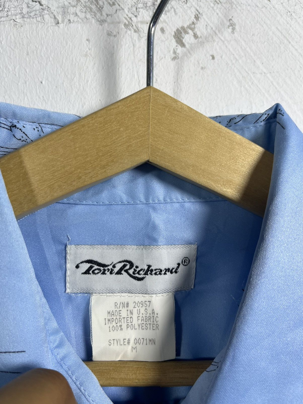 Tori Richard VINTAGE TORI RICHARD HAWAII NICE DESIGN BUTTON UP Size US M / EU 48-50 / 2 - 5 Thumbnail