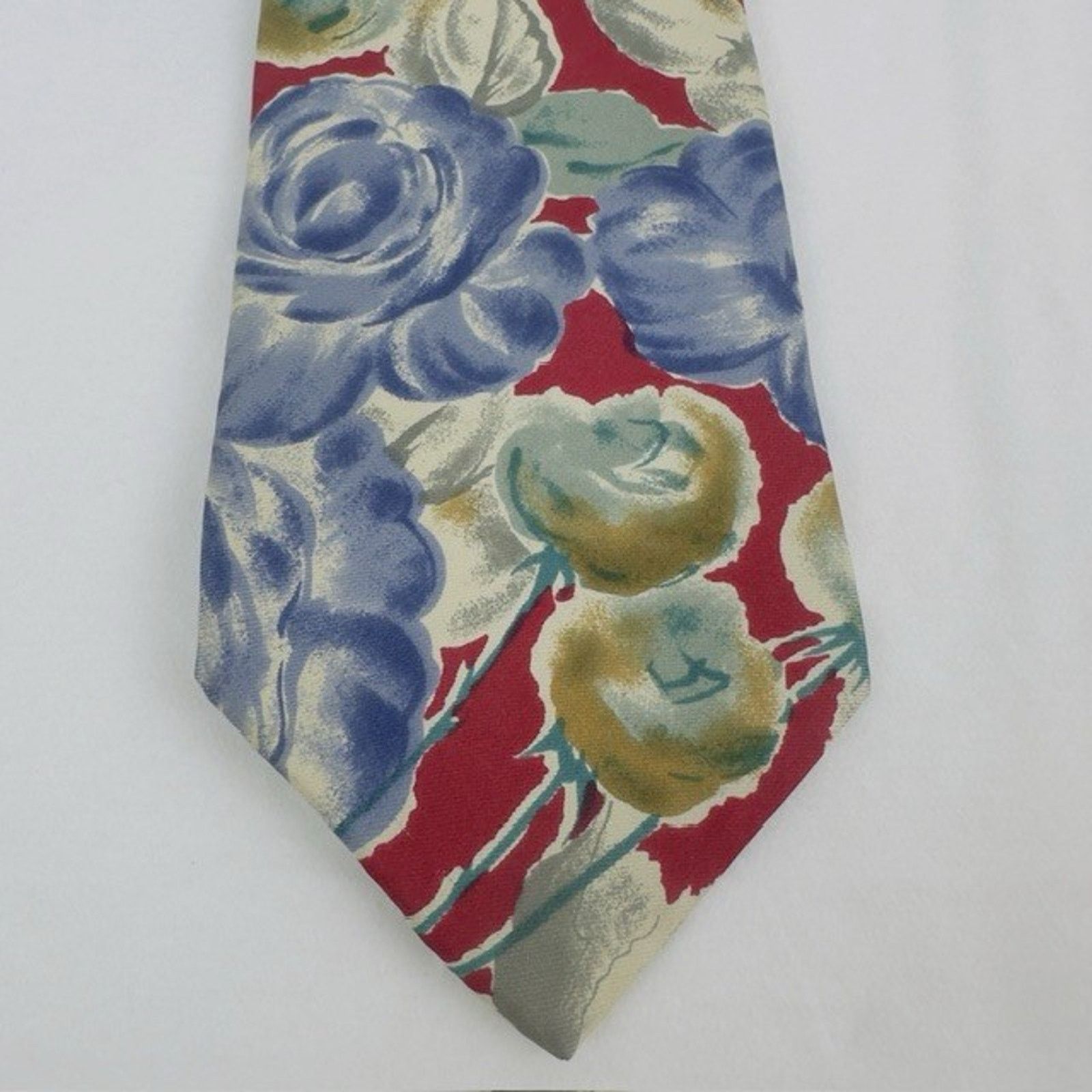 Van Heusen Van Heusen 417 Necktie Red/Blue/Green Floral Silk Preppy Size ONE SIZE - 3 Thumbnail
