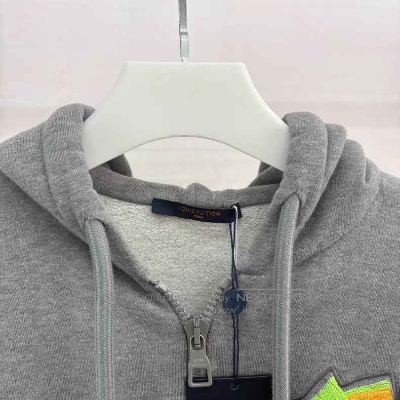 Louis Vuitton Louis Vuitton Colored foam logo zipper jacket Size US M / EU 48-50 / 2 - 3 Thumbnail