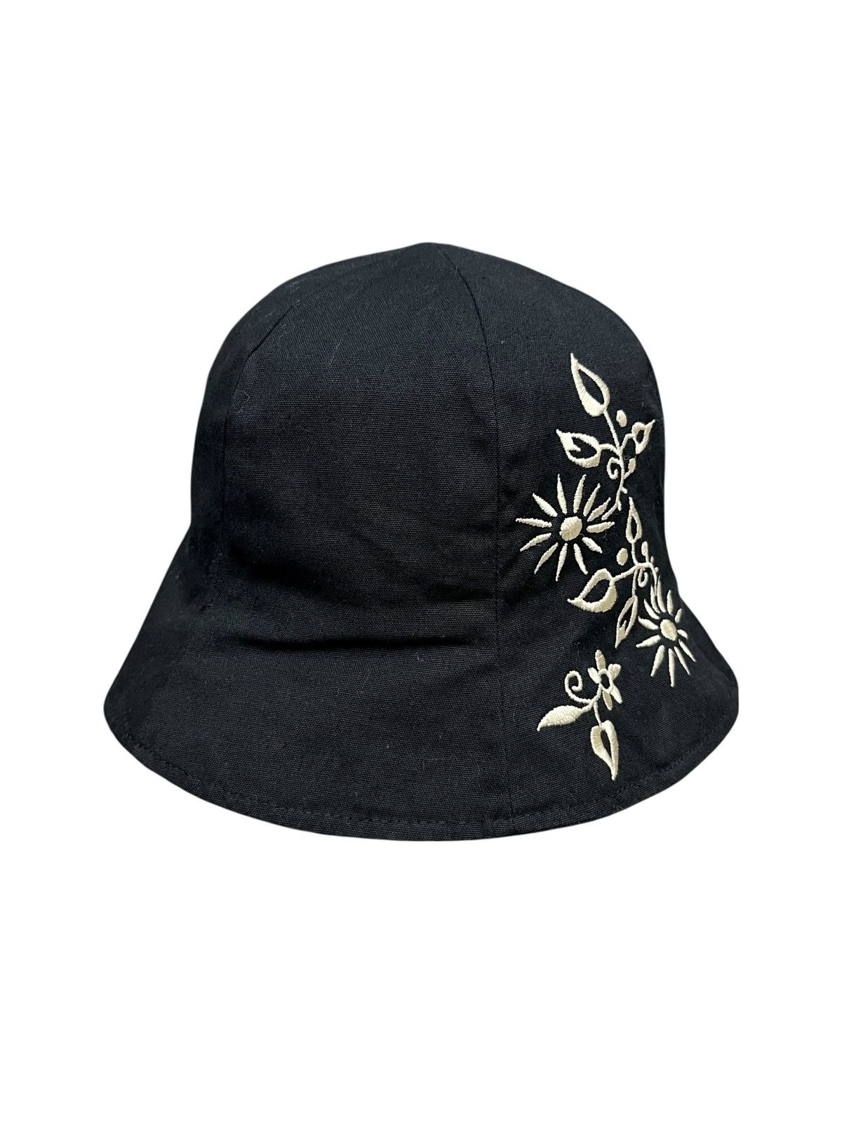 Anna Sui Vintage Anna Sui Floral Embroidered 7-Panel Bucket Hat Size ONE SIZE - 5 Thumbnail