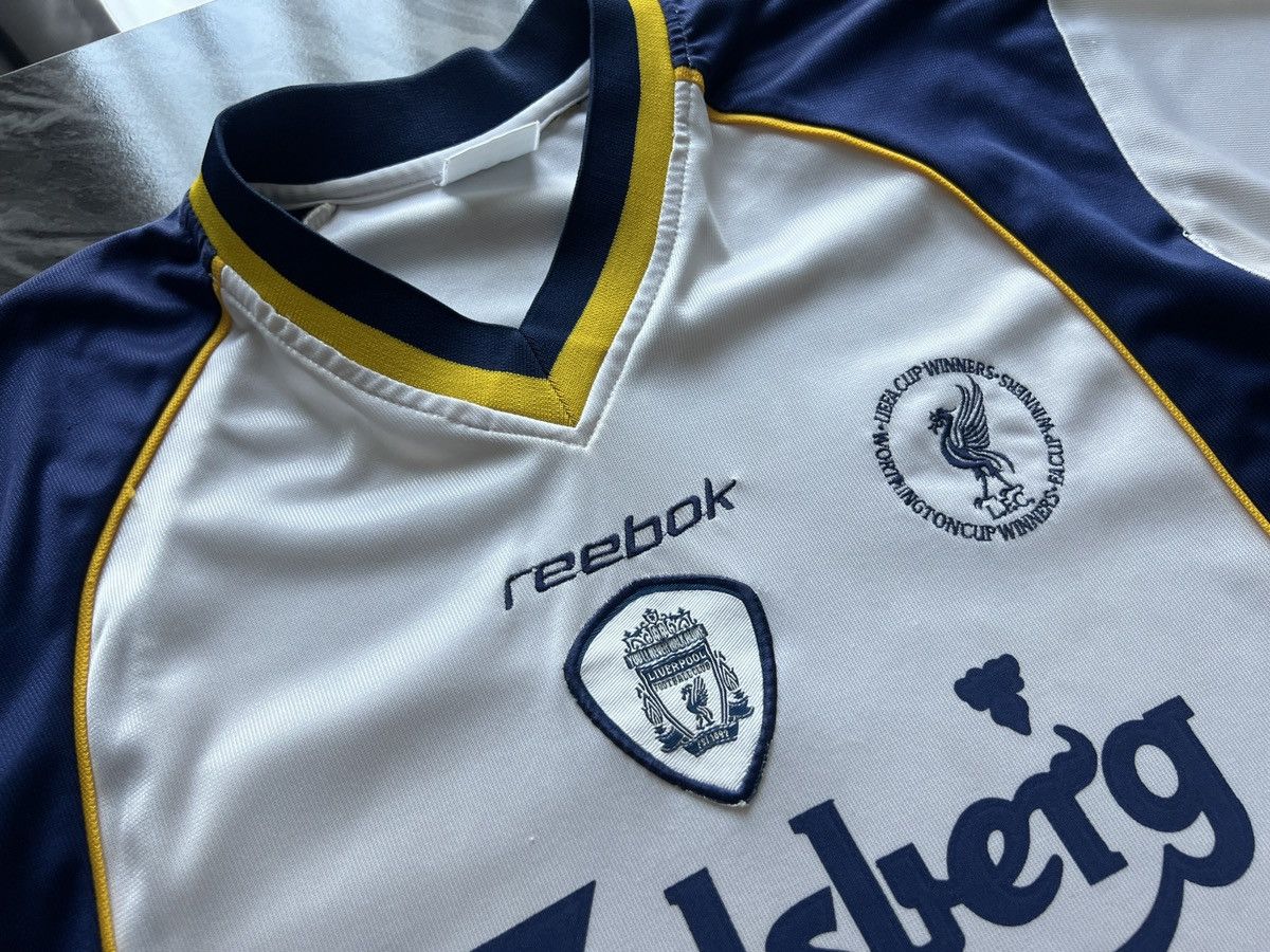 Vintage Liverpool : Reebok Soccer Away 2001 - 2003 Size US L / EU 52-54 / 3 - 6 Thumbnail