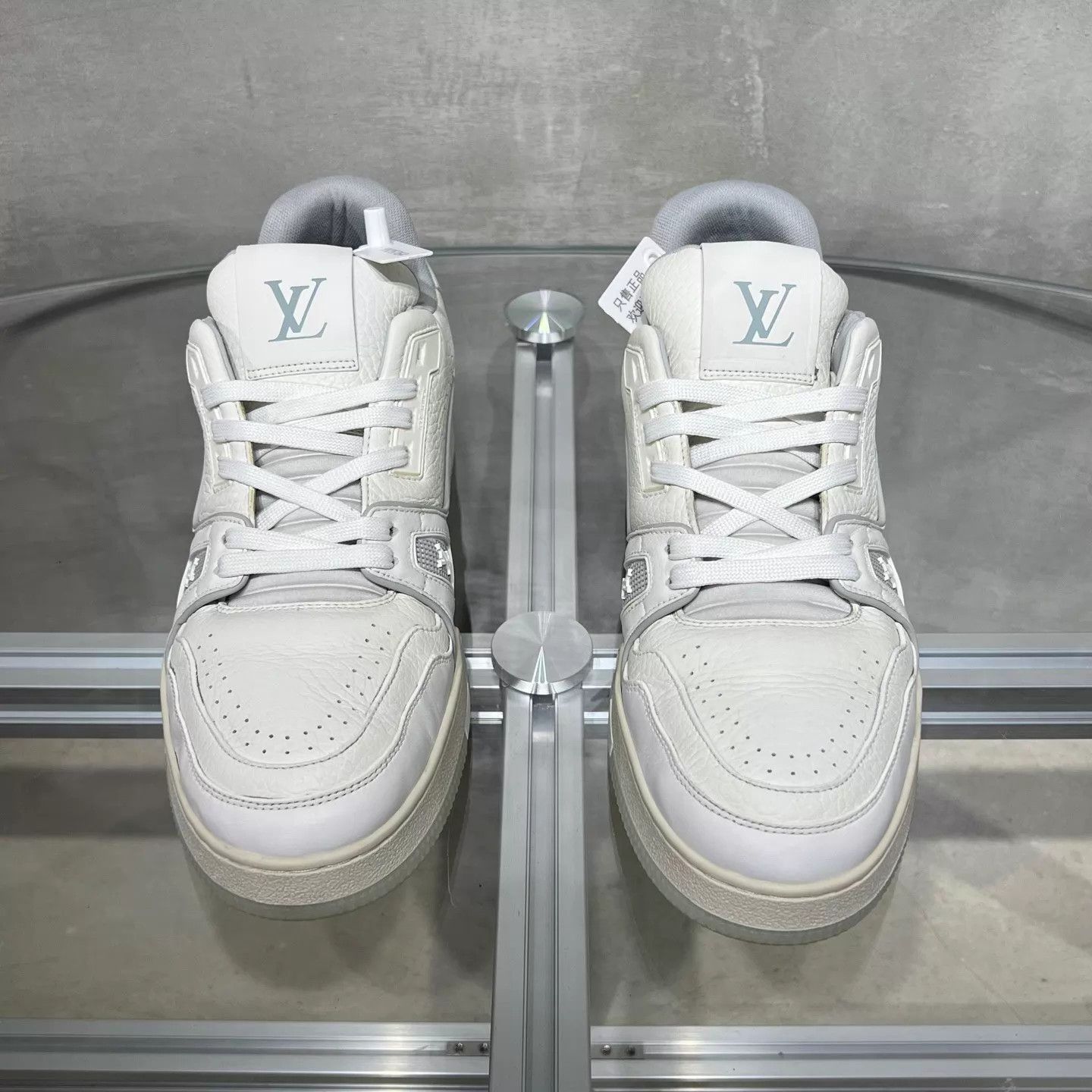 Louis Vuitton LV Trainer White Cement 41.5 Size US 8.5 / EU 41-42 - 1 Thumbnail