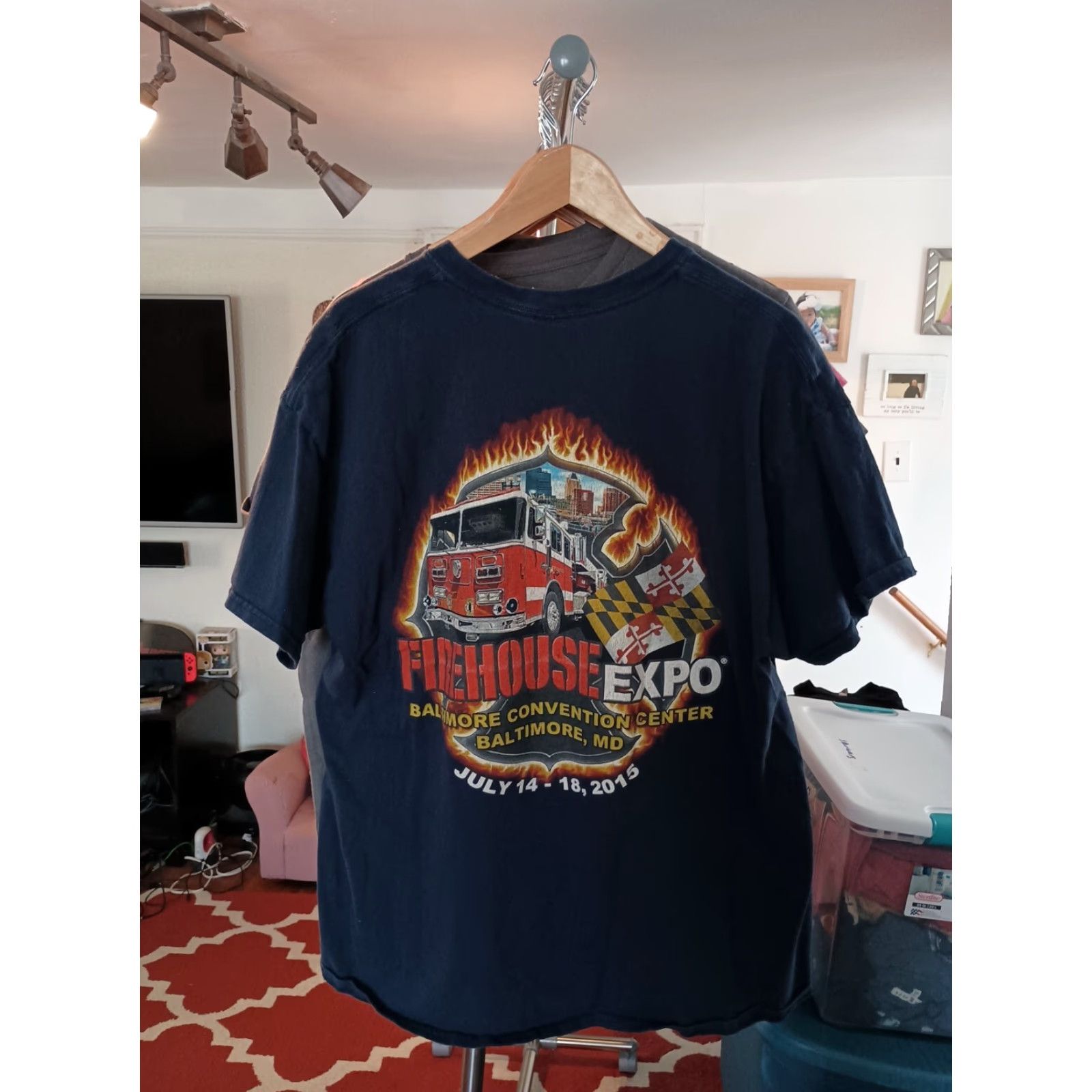 Gildan VINTAGE Official Fire Department T-shirt Men's XL Blue Firehouse Expo Baltimore Gildan Back Graphic Fire Engine 2015 Size US XL / EU 56 / 4 - 3 Thumbnail
