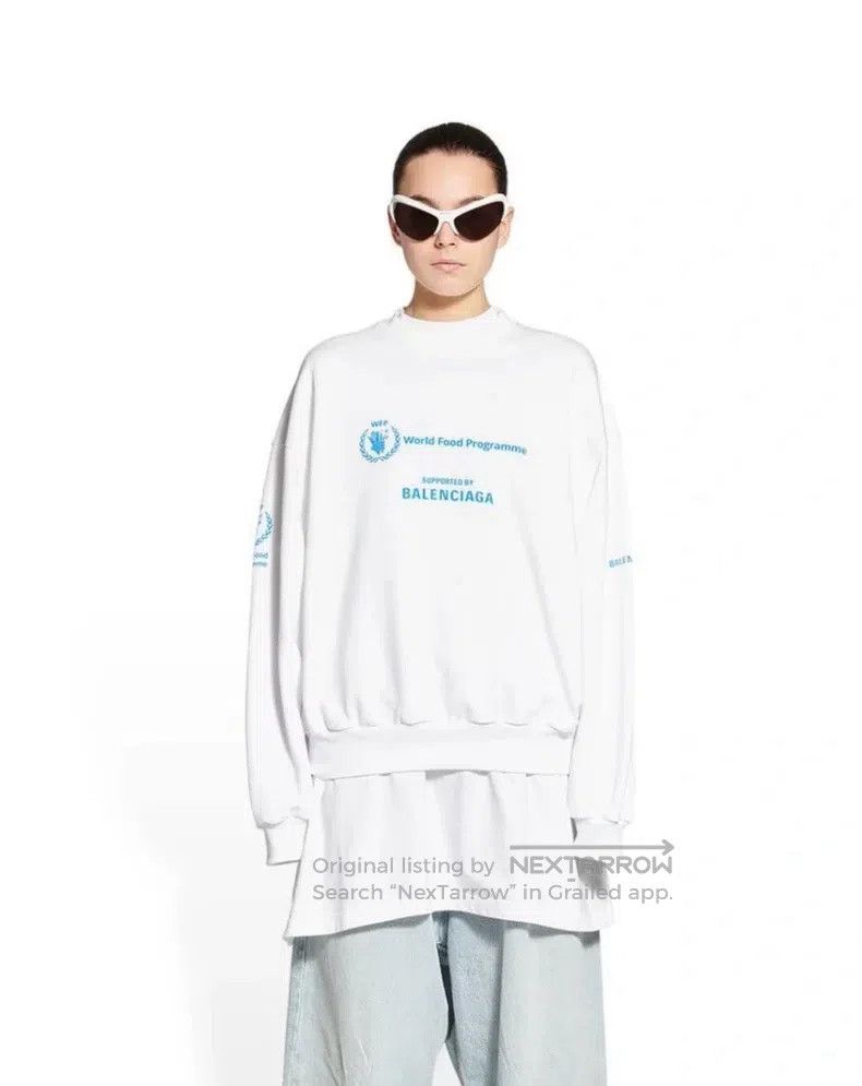 Balenciaga Balenciaga Collaboration Limited Edition Blue Letter Round Size US XS / EU 42 / 0 - 7 Thumbnail