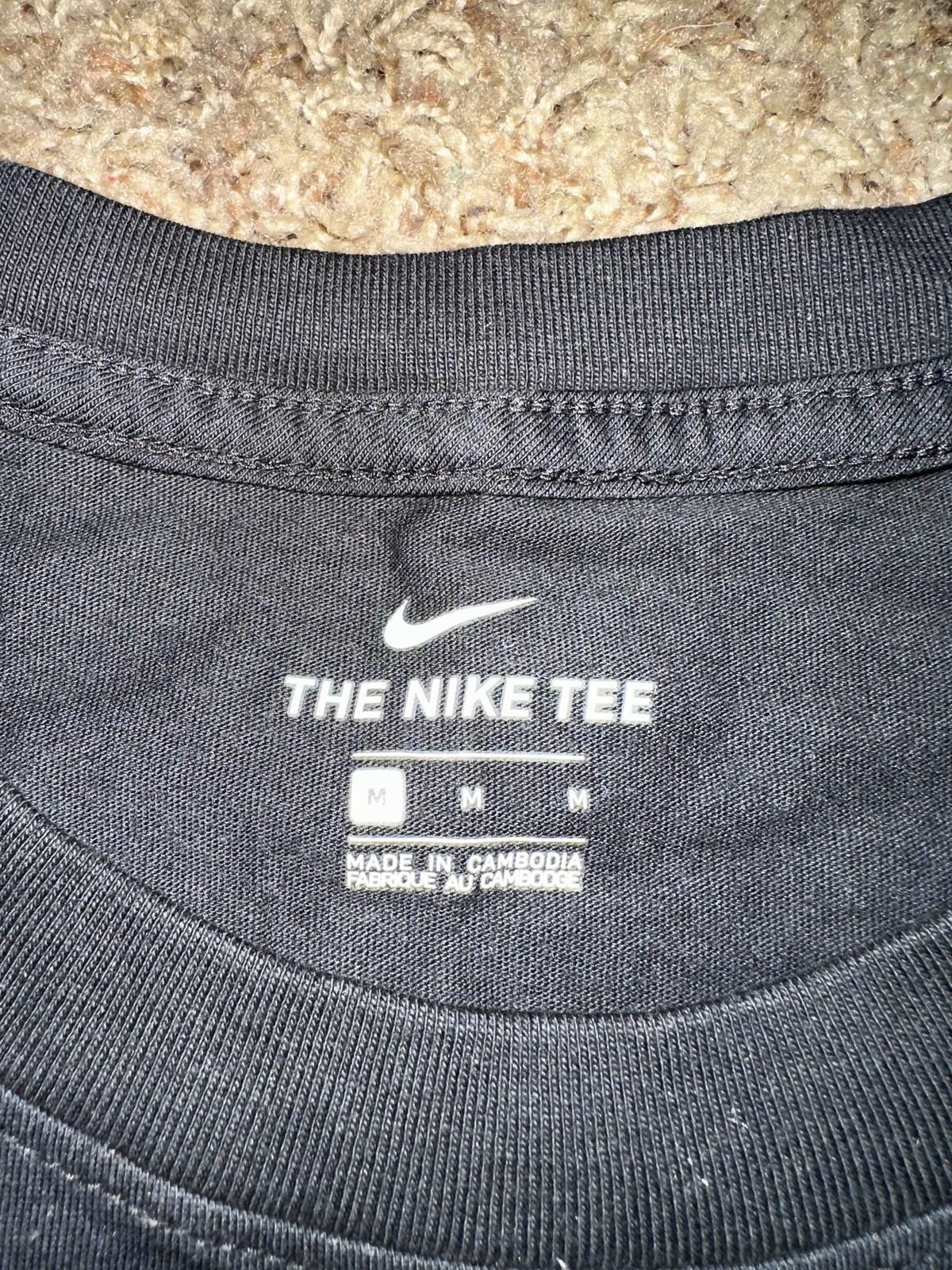 Nike Nike Sportswear Essential Futura Icon T-Shirts Size US M / EU 48-50 / 2 - 5 Thumbnail