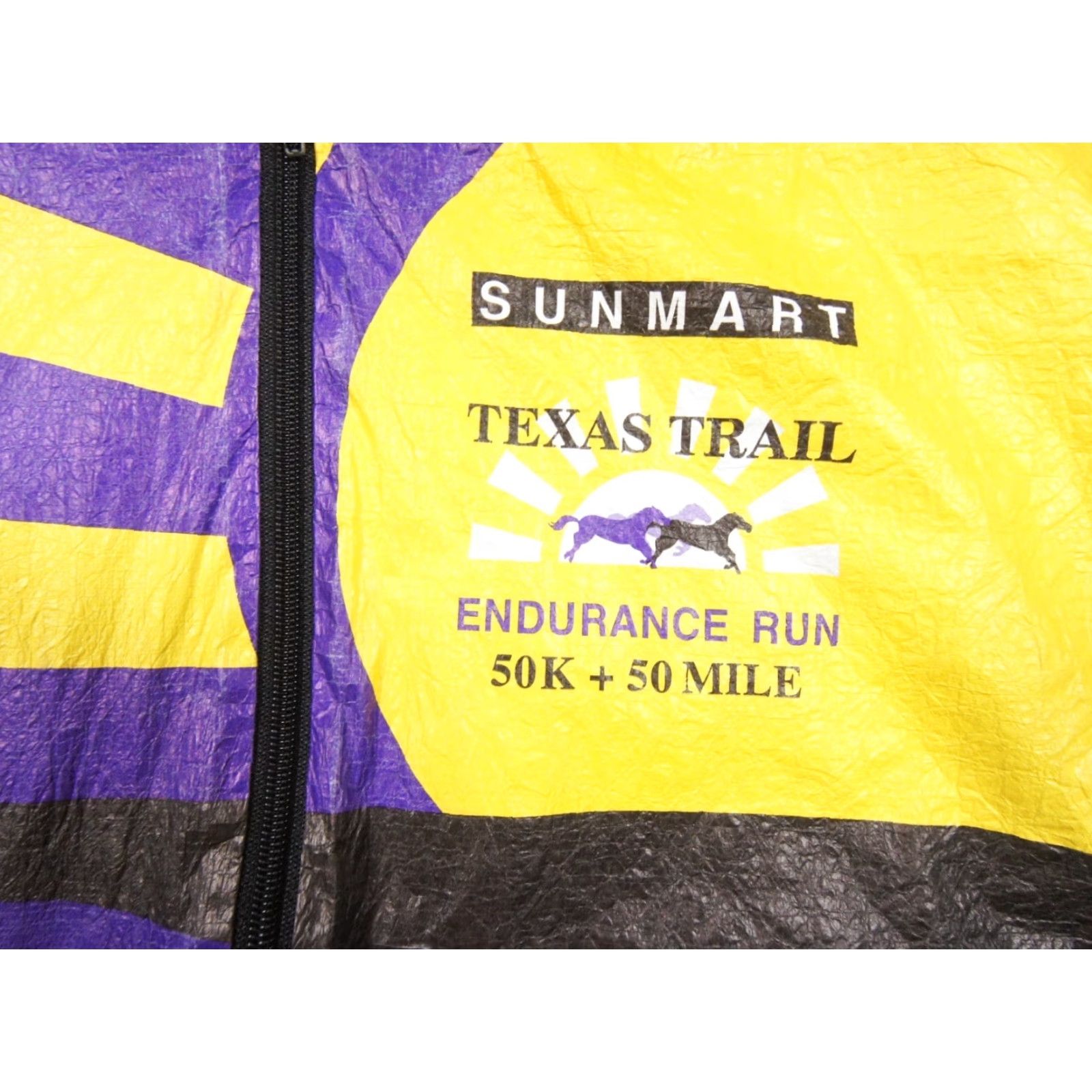 Vintage VINTAGE Texas Trail Ultramarathon Jacket Men L Tyvek Windbreaker Lightweight Size US L / EU 52-54 / 3 - 2 Thumbnail