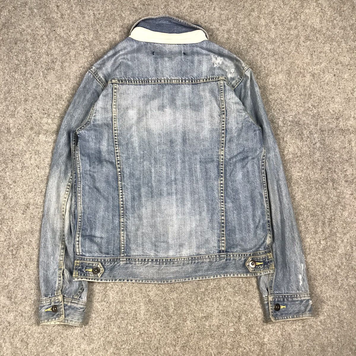 Japanese Brand DENIM DISTRESSED STYLE BUTTON JACKET Size US M / EU 48-50 / 2 - 8 Thumbnail