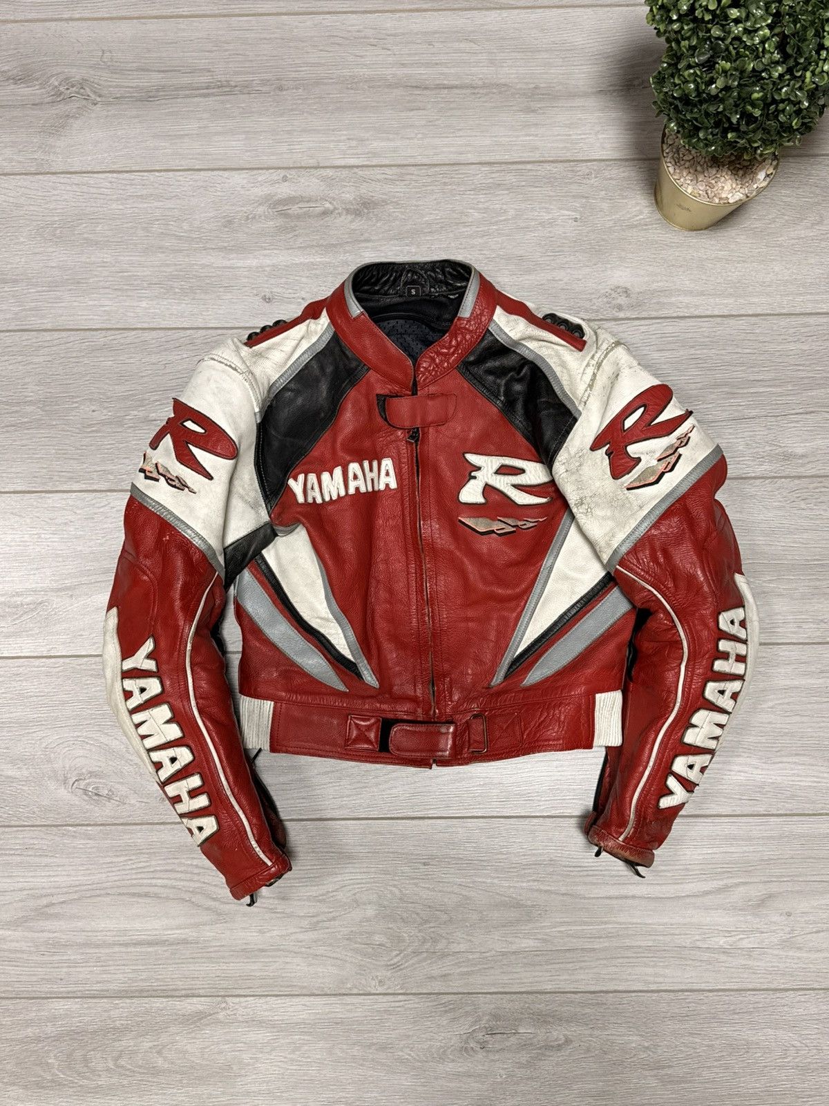Yamaha Yamaha R cropped leather jacket racing big logo protect Size US S / EU 44-46 / 1 - 1 Thumbnail