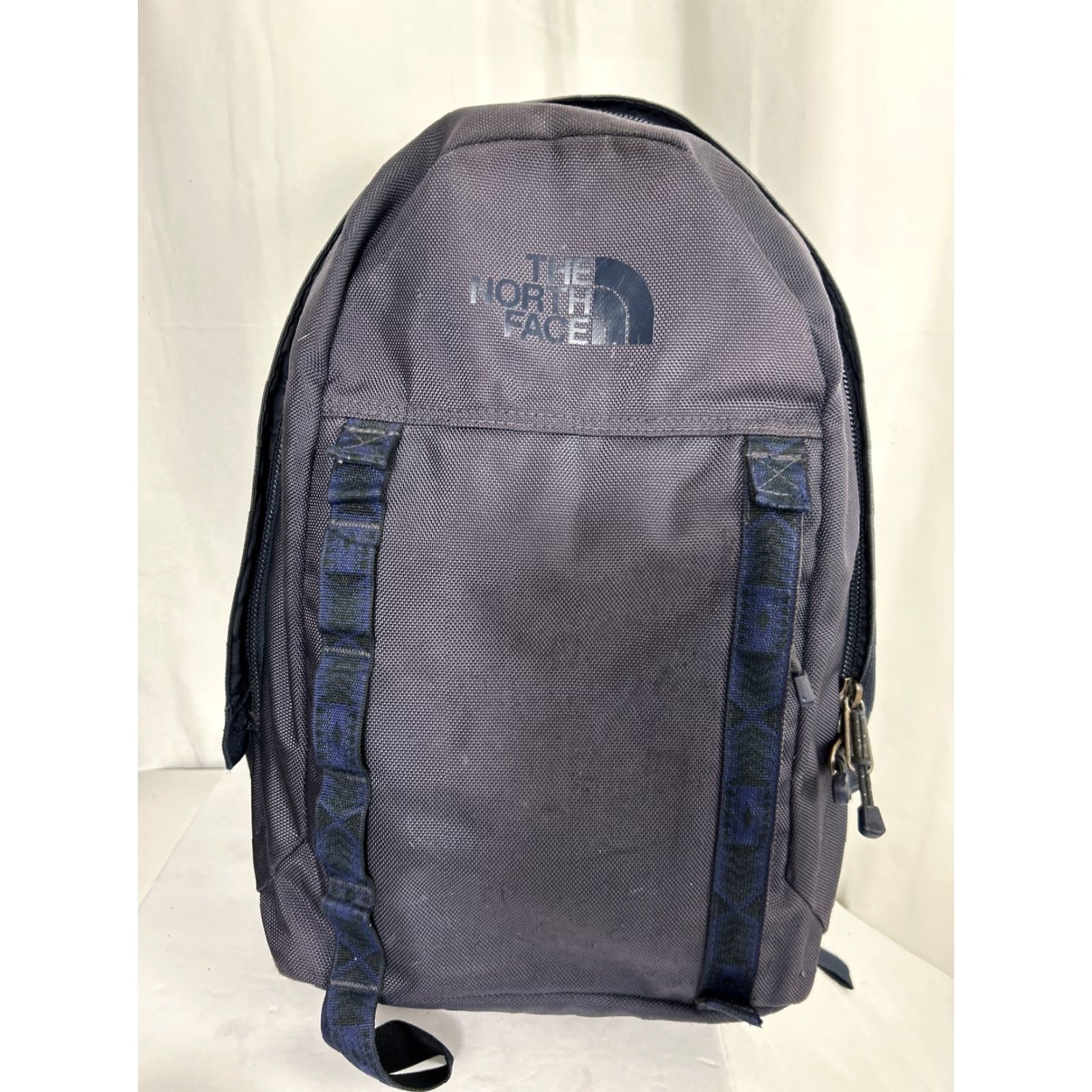 The North Face VINTAGE The North Face Lineage 20L Backpack Navy Blue Aztec Pattern Mens Medium Portable School Outdoor Laptop Sleeve/Protection Rip on Side Size ONE SIZE - 2 Thumbnail