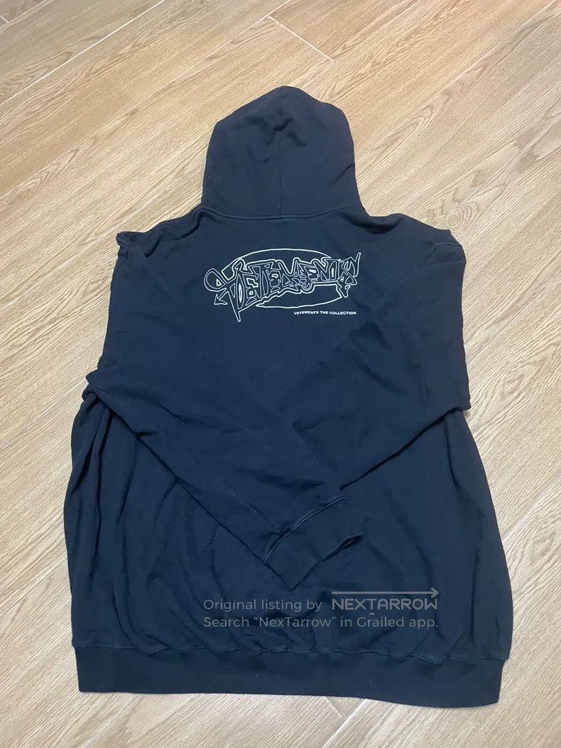 Vetements Vetements The Collection Chest Printed Hoodie Size US M / EU 48-50 / 2 - 3 Thumbnail