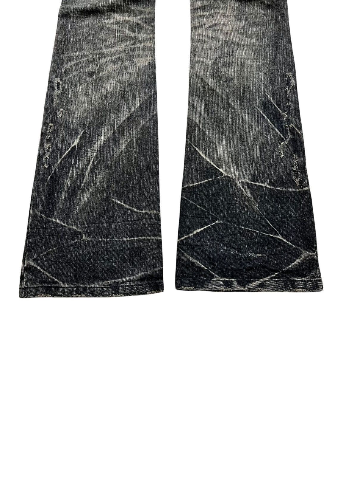 GOSTAR DE FUGA 2000s Fuga - Vkei Style Crashed Flared Denim Pants Size US 29 - 10 Thumbnail