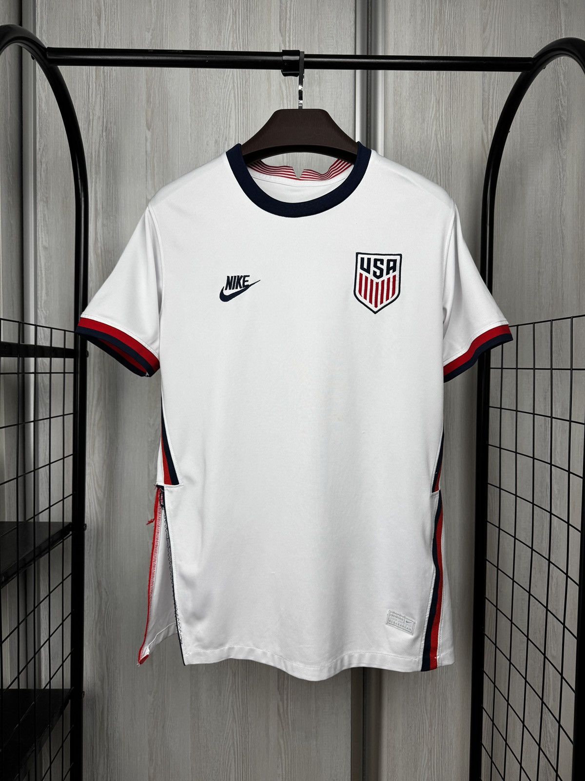 Nike Nike USA Team 2020 Soccer Jersey Football Shirt Size US L / EU 52-54 / 3 - 1 Thumbnail