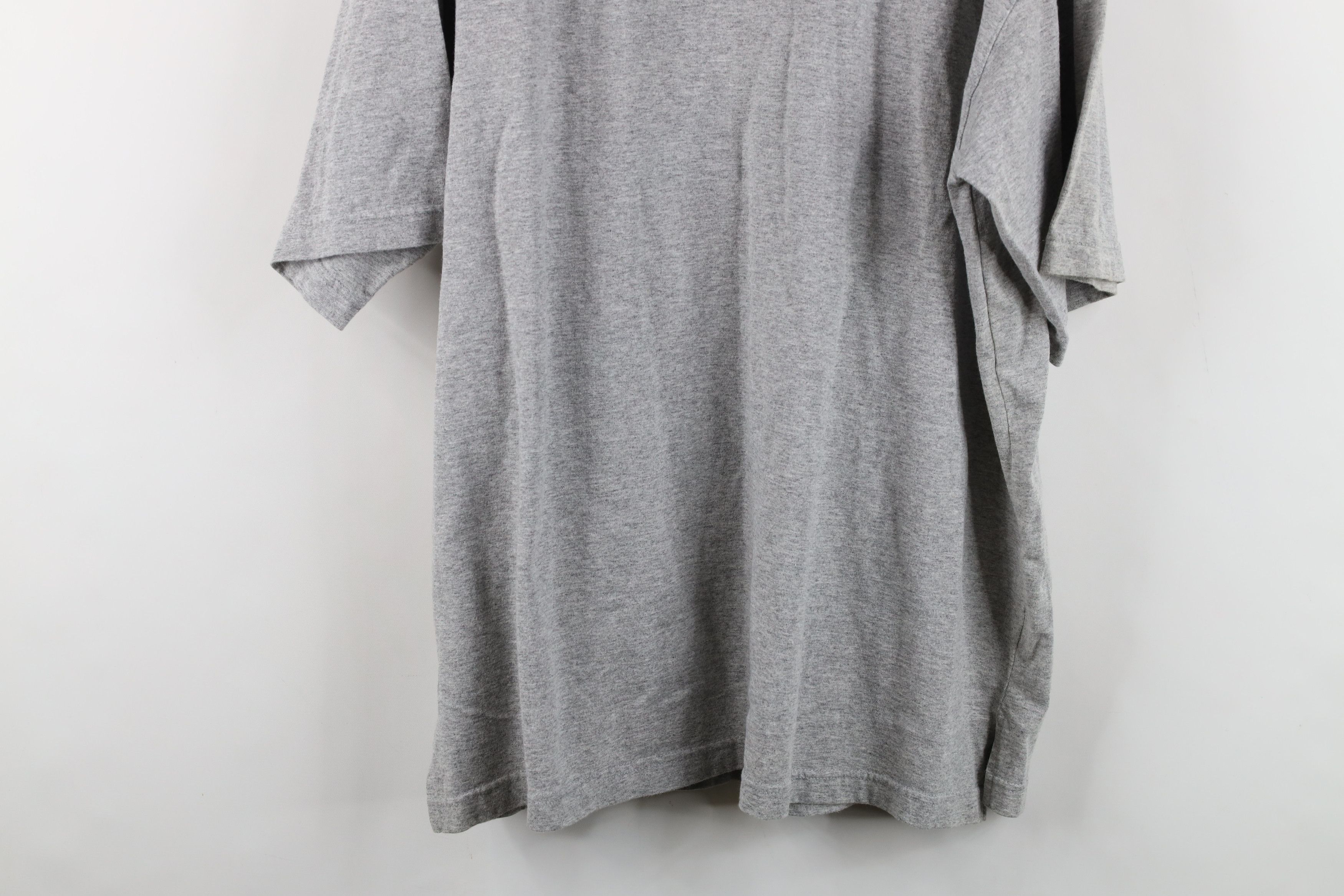 Hard Rock Cafe Vintage 90s Hard Rock Cafe Toronto Canada V-Neck T-Shirt Size US XL / EU 56 / 4 - 10 Thumbnail