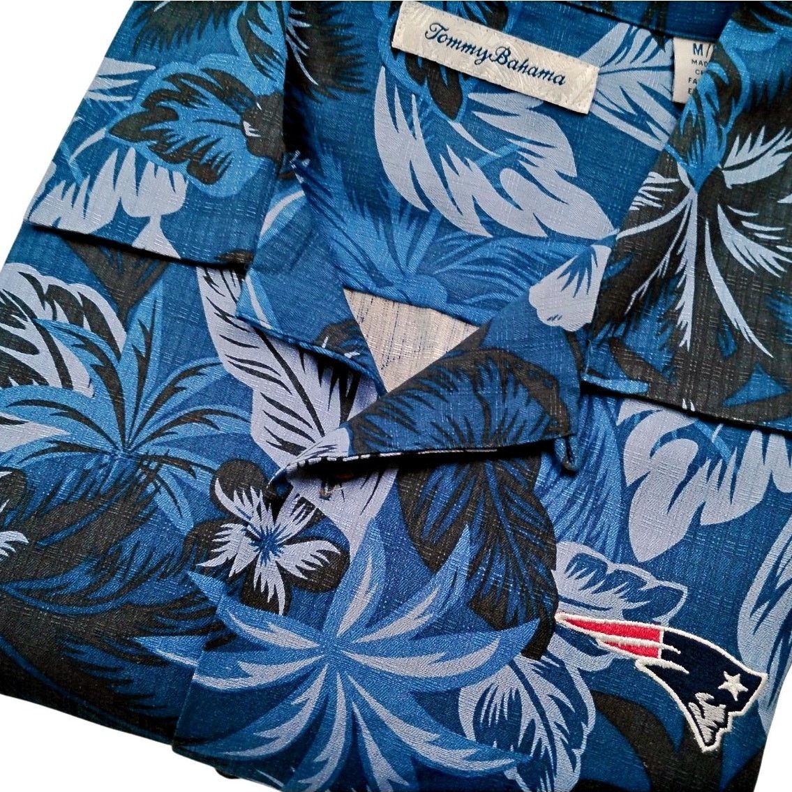 Tommy Bahama Tommy Bahama NE Patriot Hawaiian Silk S/S Button Down Shirt Size US M / EU 48-50 / 2 - 1 Thumbnail