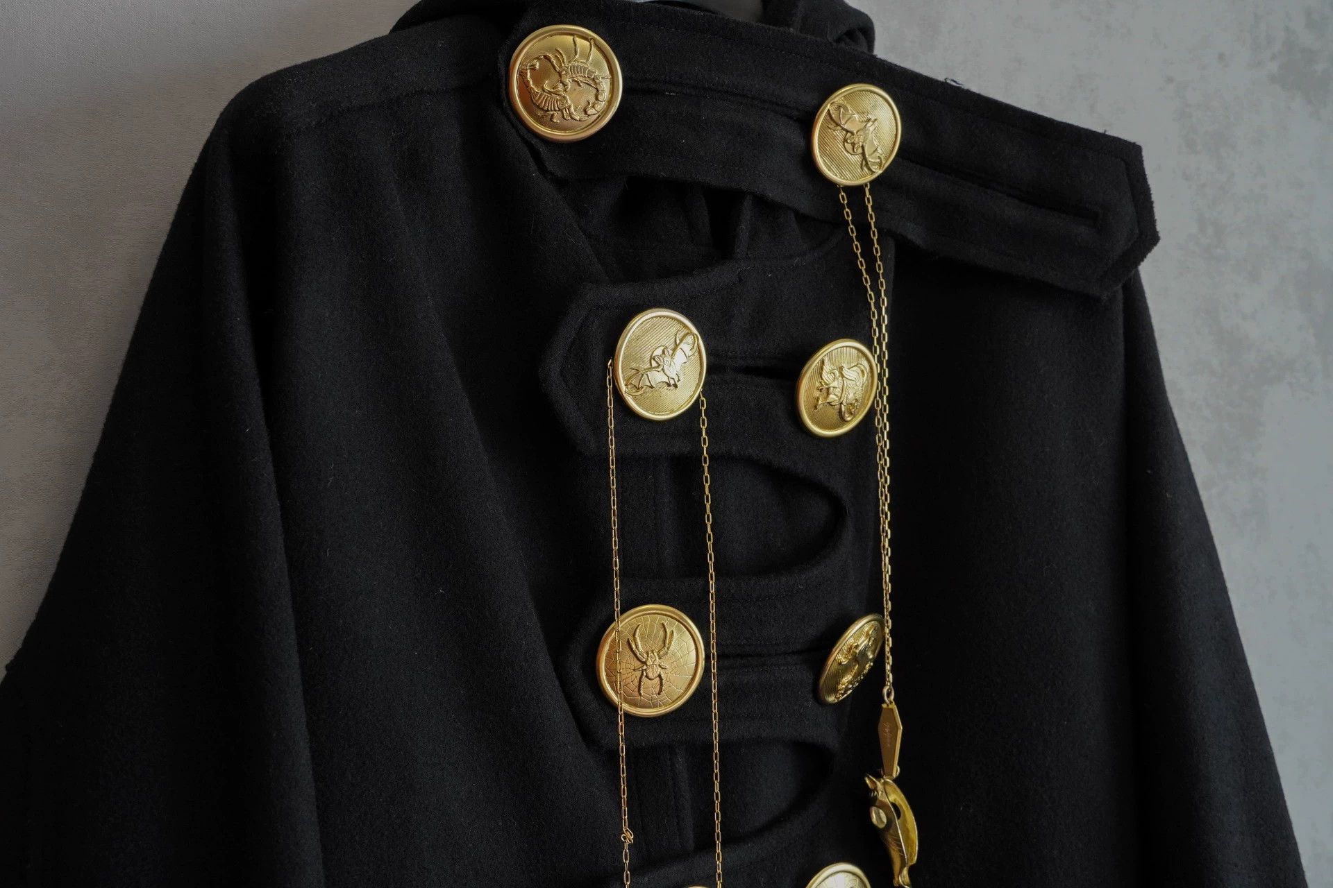 Yohji Yamamoto Yohji Yamamoto 19AW Hooded Coat Gold Buttons 8 Accs 1 Size US S / EU 44-46 / 1 - 3 Thumbnail