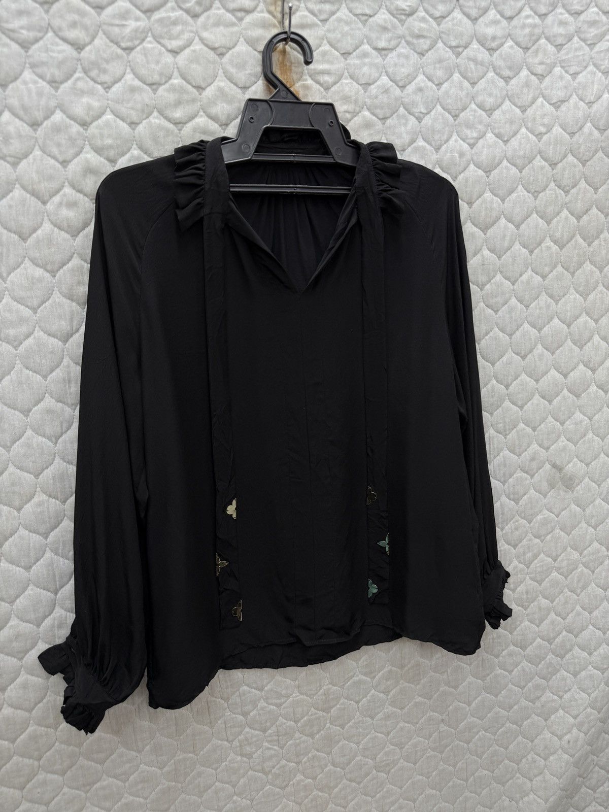 Louis Vuitton 🔥🔥🔥ARCHIVE LOUIS VUITTON BLOUSE Size XS / US 0-2 / IT 36-38 - 3 Thumbnail