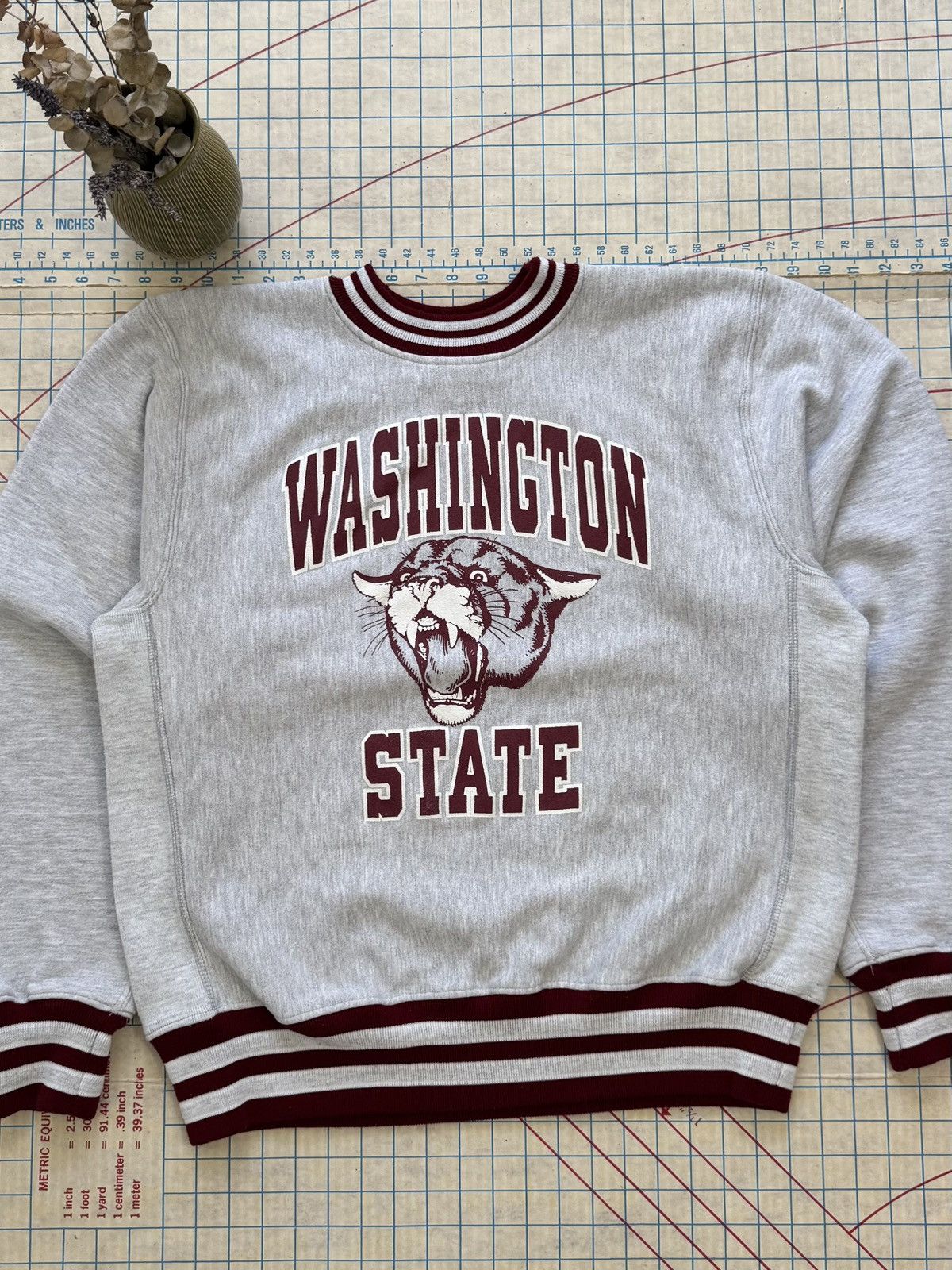 NCAA Vintage Washington Cougars Reverse Weave Style Ringer Crew Size US XL / EU 56 / 4 - 2 Thumbnail