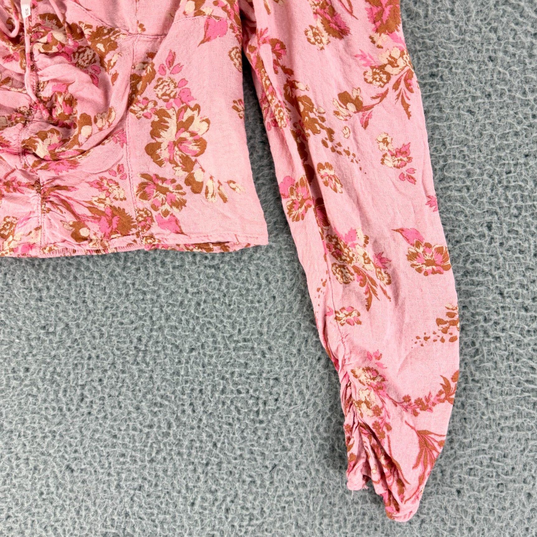 Free People Free People Hilary Top Blouse Womens M Pink Floral Long Sleeve Smocked Square Neck Size M / US 6-8 / IT 42-44 - 3 Thumbnail