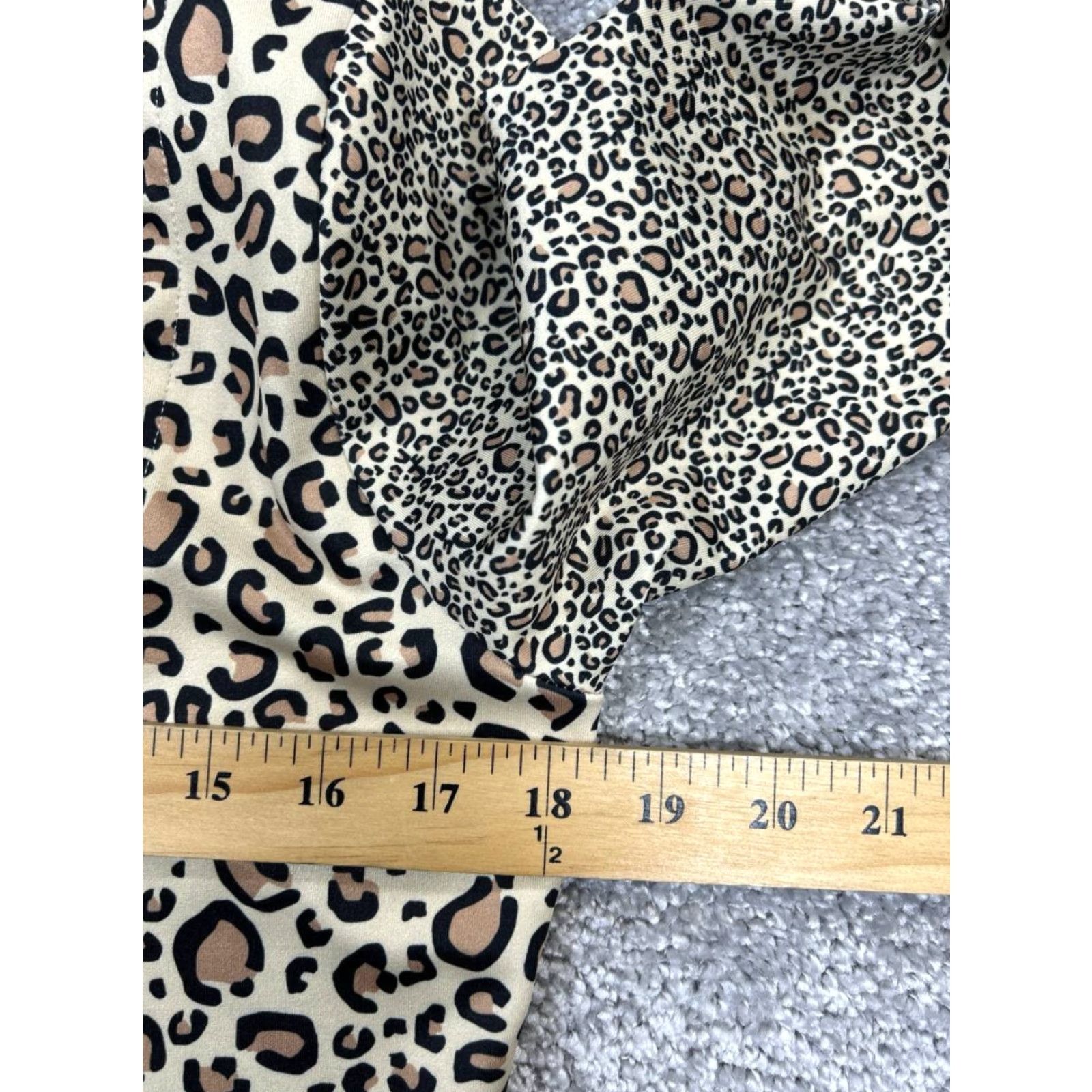 Vintage Gretchen Scott Dress Womens Medium Brown Beige Animal Print 3/4 Sleeve V-Neck A-Line Shift Casual Short Sleeve Shirt Dress Size M / US 6-8 / IT 42-44 - 6 Thumbnail
