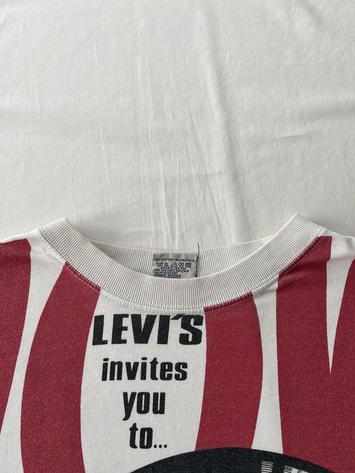 Levi's Vintage 90s Levis Stretch Sensation AOP Promo White T-shirt Size US L / EU 52-54 / 3 - 15 Thumbnail