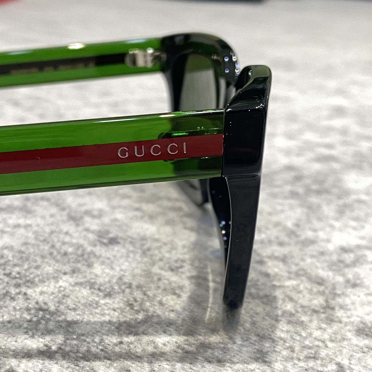 Gucci Gucci GG0001SN 002 Size ONE SIZE - 4 Thumbnail