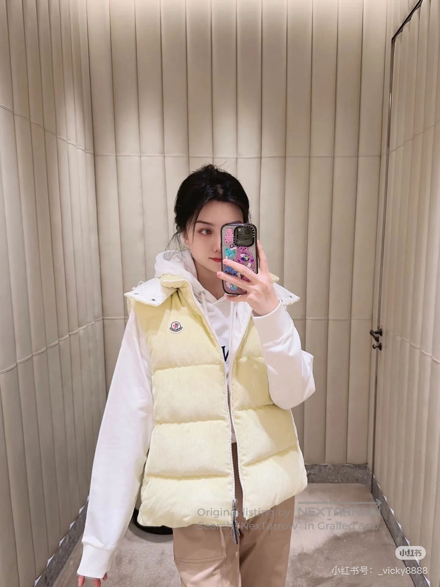 Moncler Moncler Vest. Size M / US 6-8 / IT 42-44 - 3 Thumbnail