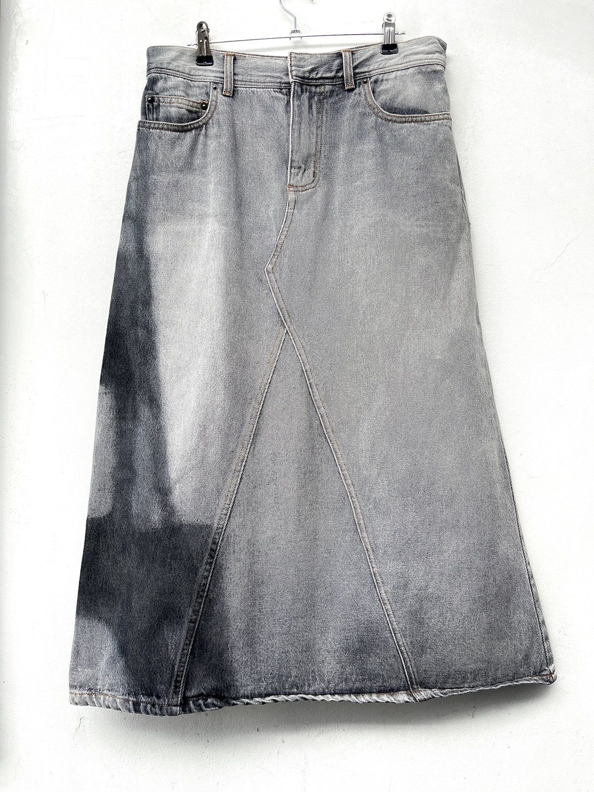 Dior Eiffel Tower Flared Denim Skirt Size 27" / US 4 / IT 40 - 1 Thumbnail