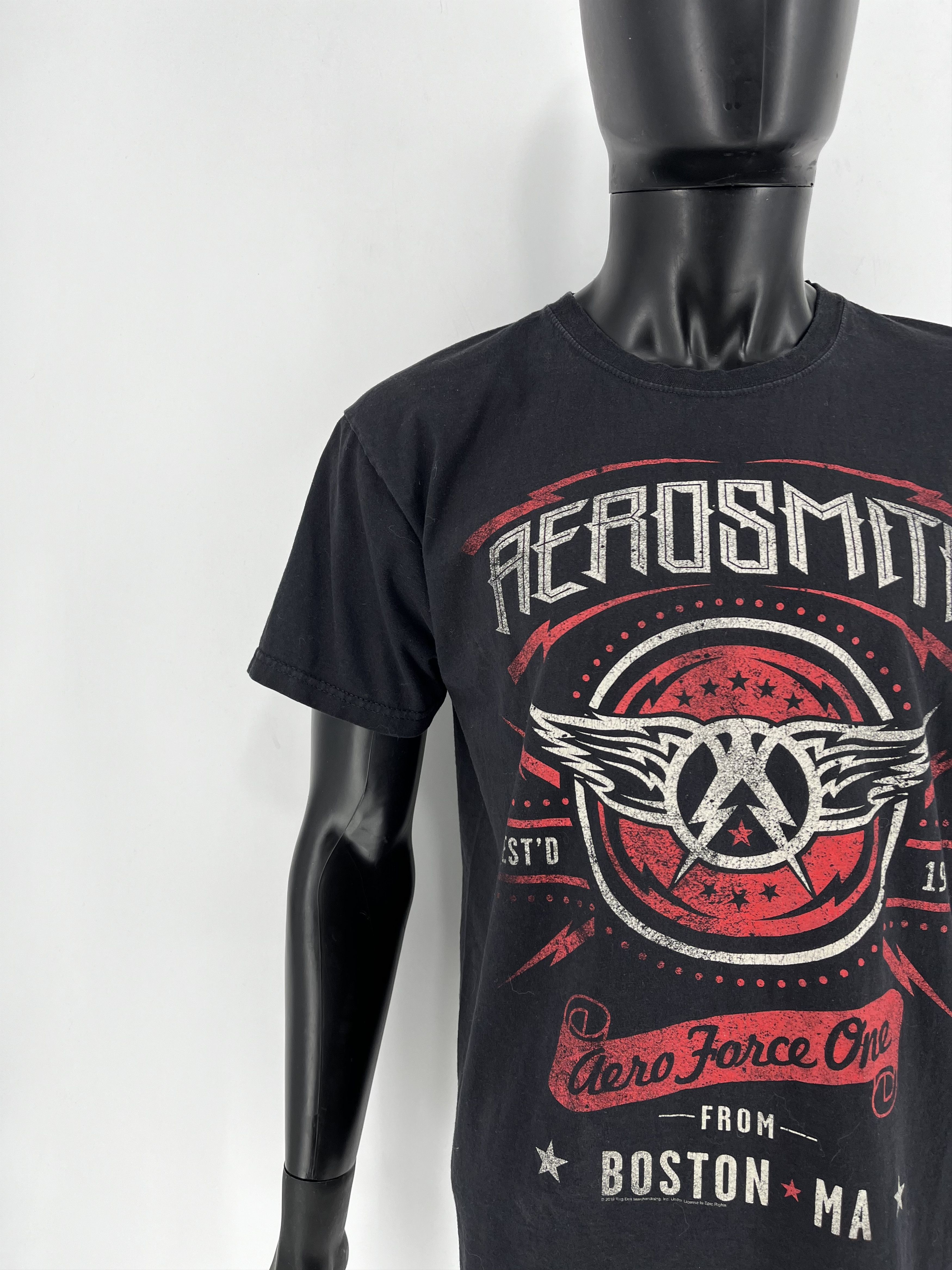 Band Tees Vintage Allstyle Men's Aerosmith 2015 Aero Force One TShirt Size US L / EU 52-54 / 3 - 6 Thumbnail