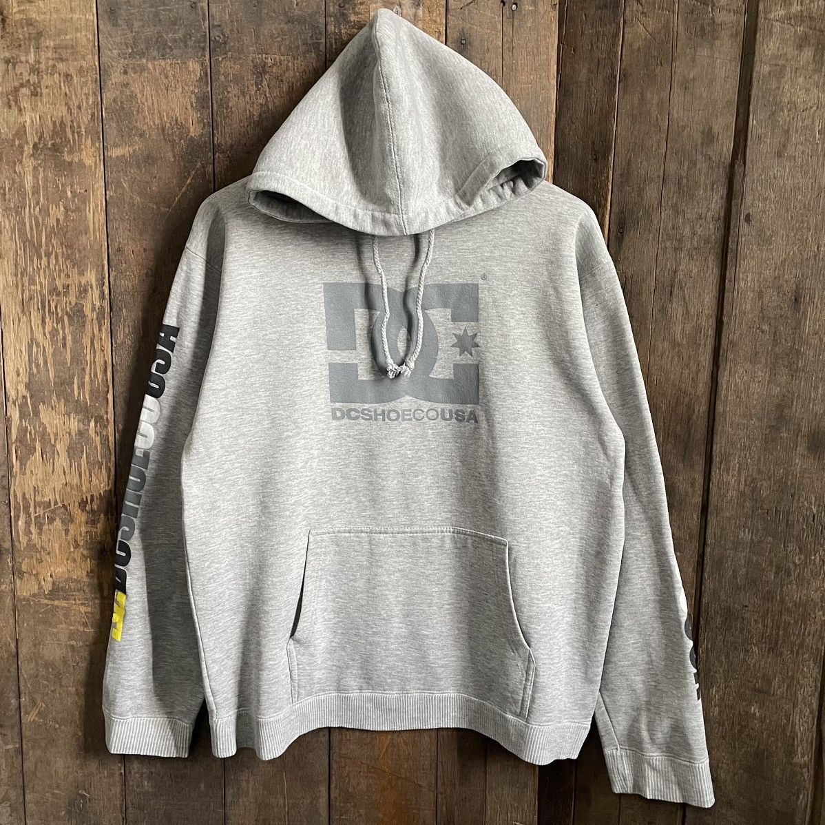DC × Japanese Brand Vintage DCshoecousa Big Logo Hoodie Size US M / EU 48-50 / 2 - 1 Thumbnail
