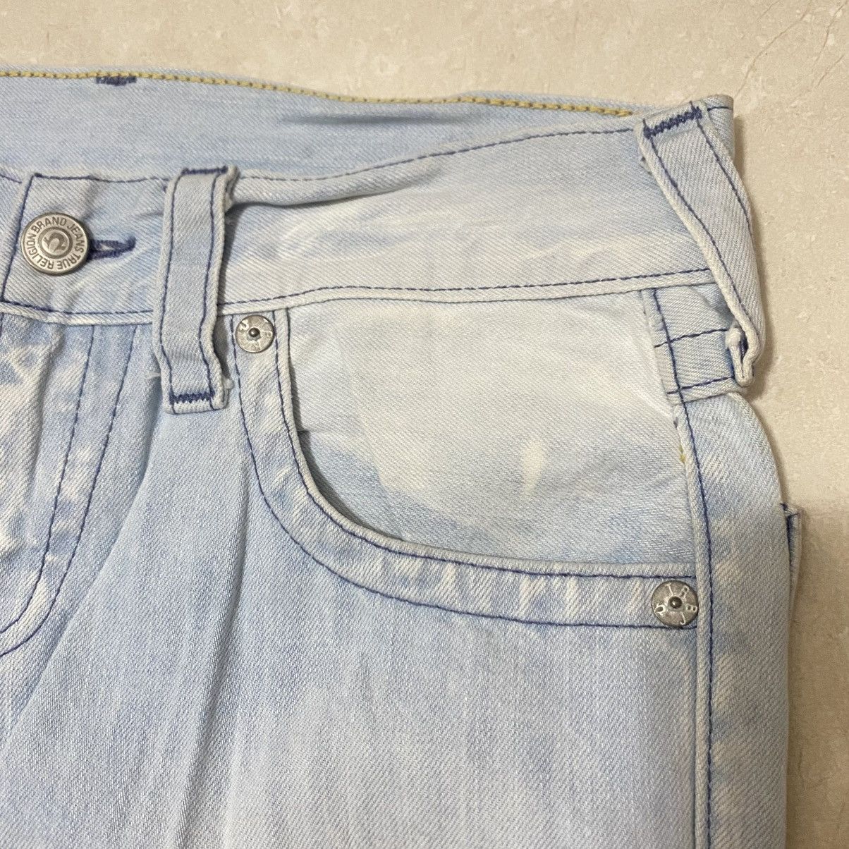 True Religion True Religion distressed Ricky light blue Size US 28 / EU 44 - 3 Thumbnail