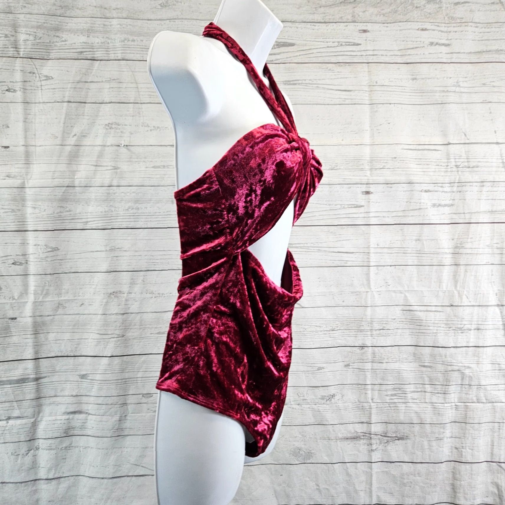 Lulus Lulus Womens Velvet Halter Bodysuit Size M Red Wine Crushed Velvet Sleeveless Adults Womens Size M / US 6-8 / IT 42-44 - 3 Thumbnail