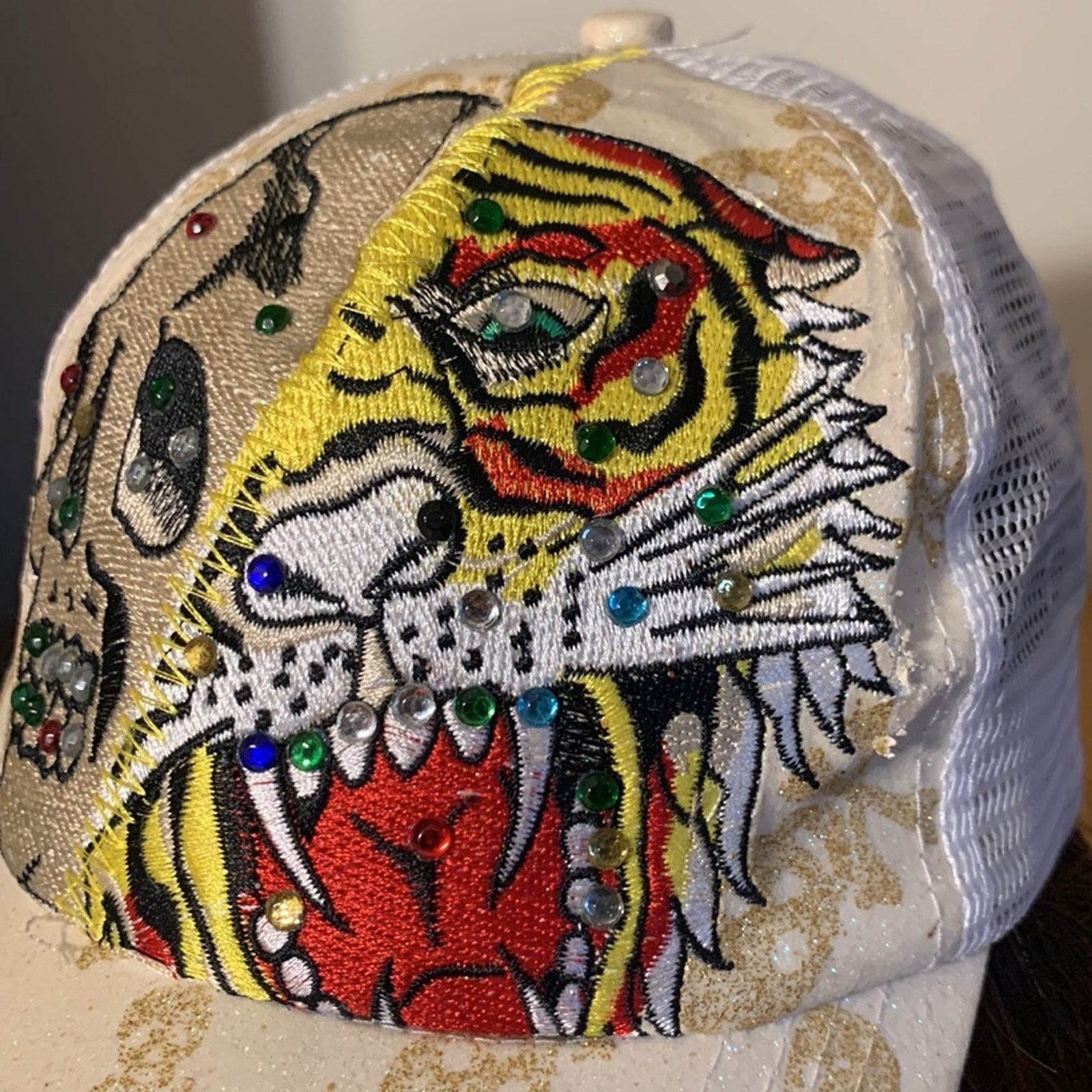 Vintage Bedazzled gems embroidery skulls,tiger baseball trucker hat Size ONE SIZE - 3 Thumbnail