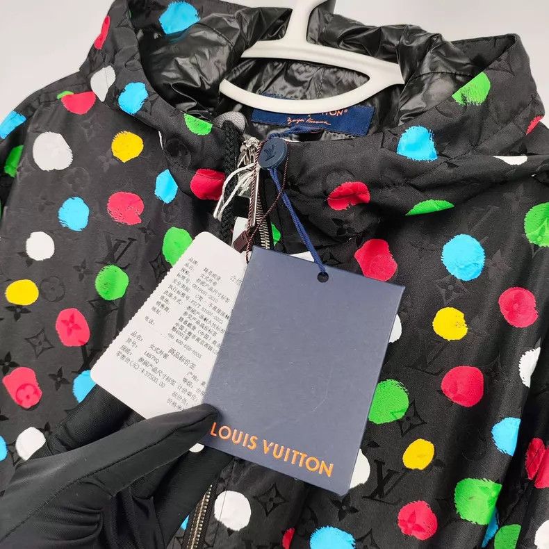 Louis Vuitton Louis Vuitton Yayoi Kusama Co-branded Sunscreen jacket Size XS / US 0-2 / IT 36-38 - 3 Thumbnail
