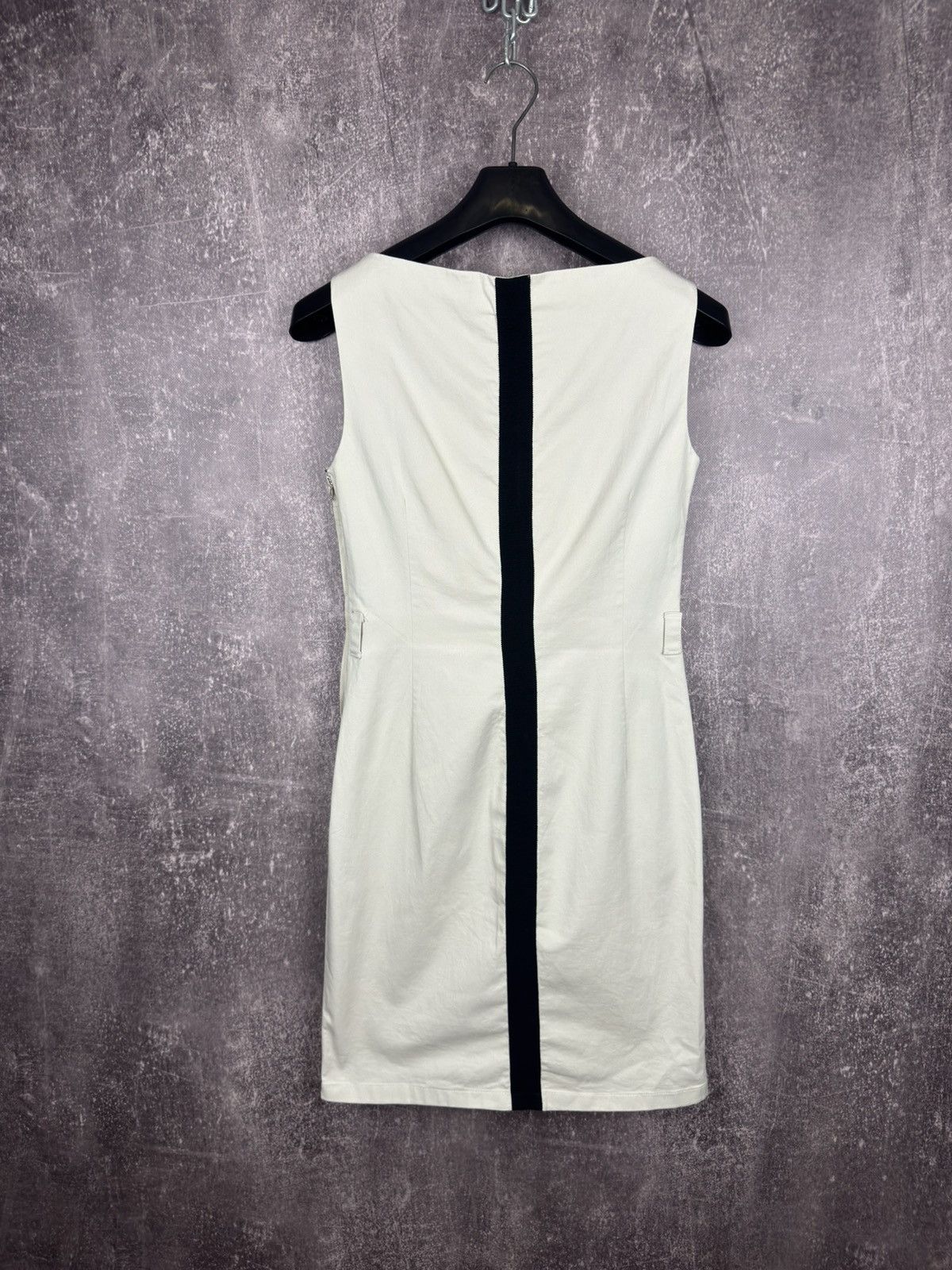 Prada Prada sleeveless midi sheath ivory dress luxury size 46 Size L / US 10 / IT 46 - 6 Thumbnail