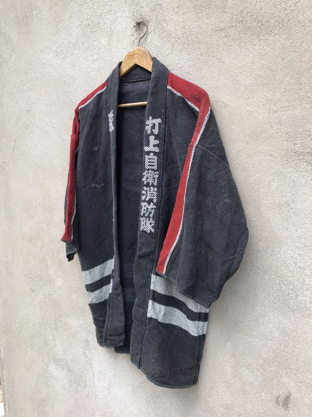 Japanese Brand RARE VINTAGE KIMONO FIREMAN BORO SASHIKO SAMURAI JACKET Size US M / EU 48-50 / 2 - 3 Thumbnail