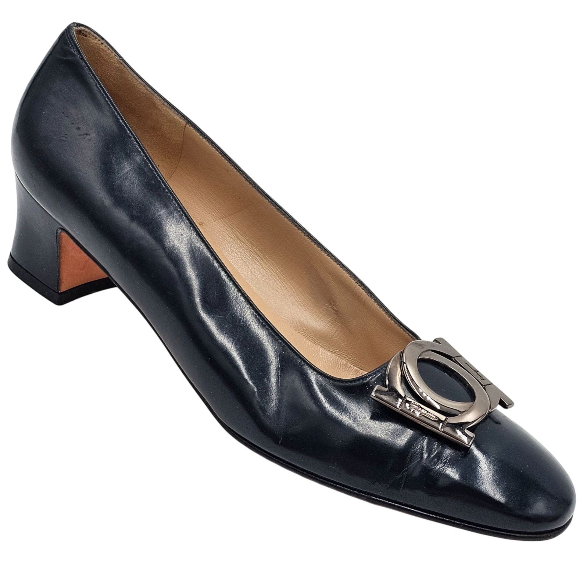 Vintage Salvatore Ferragamo Women 10AAA Navy Blue Patent Lea