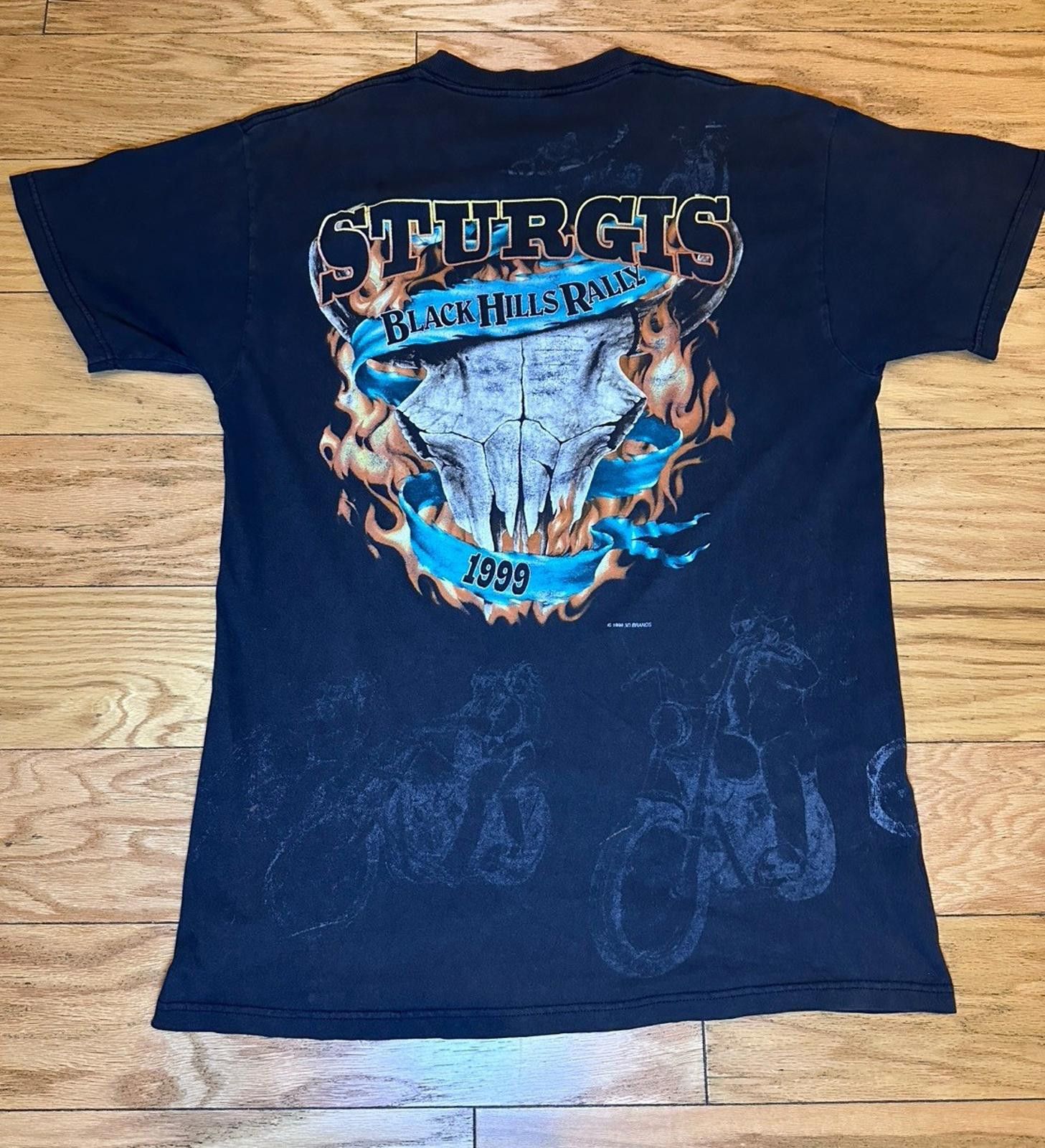 Delta Vintage Sturgis Mens Tshirt L Biker Bad Boys AOP Sun Faded Size US L / EU 52-54 / 3 - 4 Thumbnail
