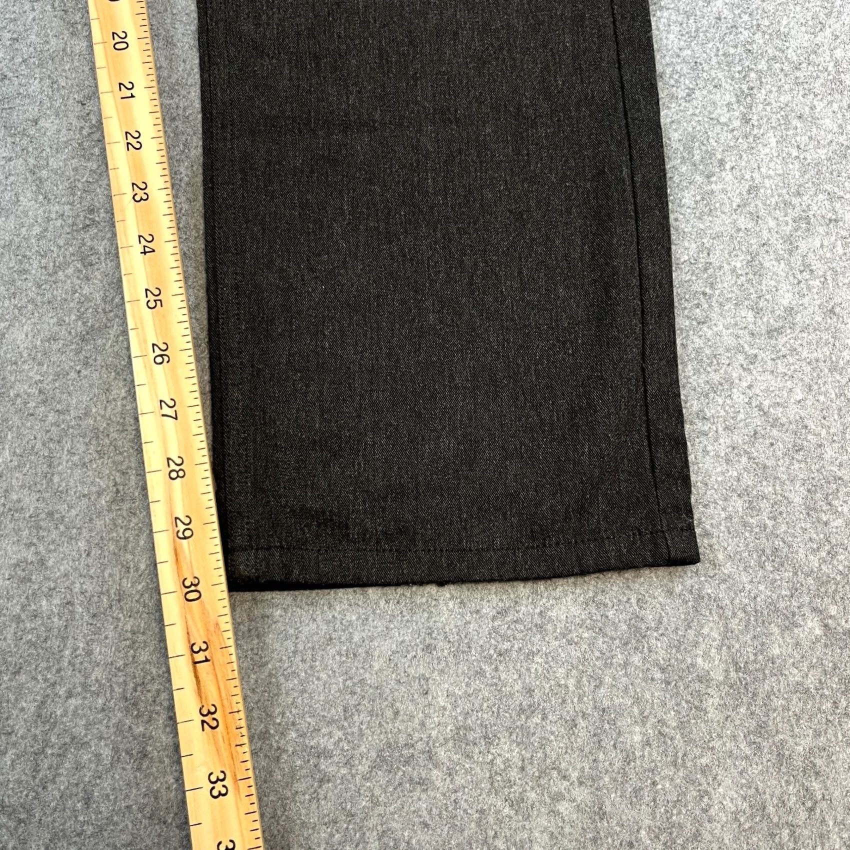 Hugo Boss VINTAGE Hugo Boss Jeans Regular Straight 30 32 Grey Dark 100% Cotton Mens Jeans 5-Pocket Design Vintage Size US 30 / EU 46 - 4 Thumbnail